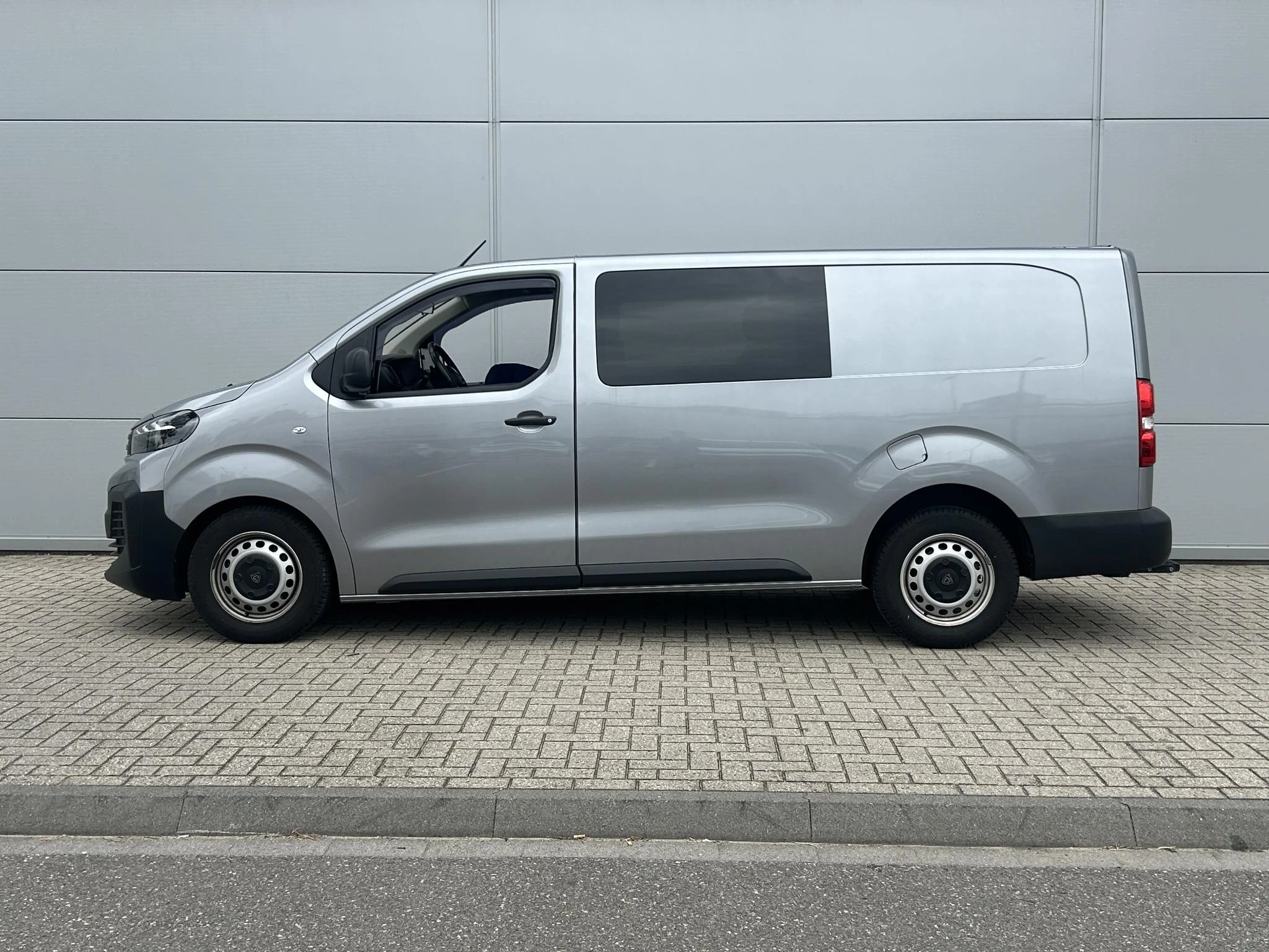 Peugeot-Expert-image-2