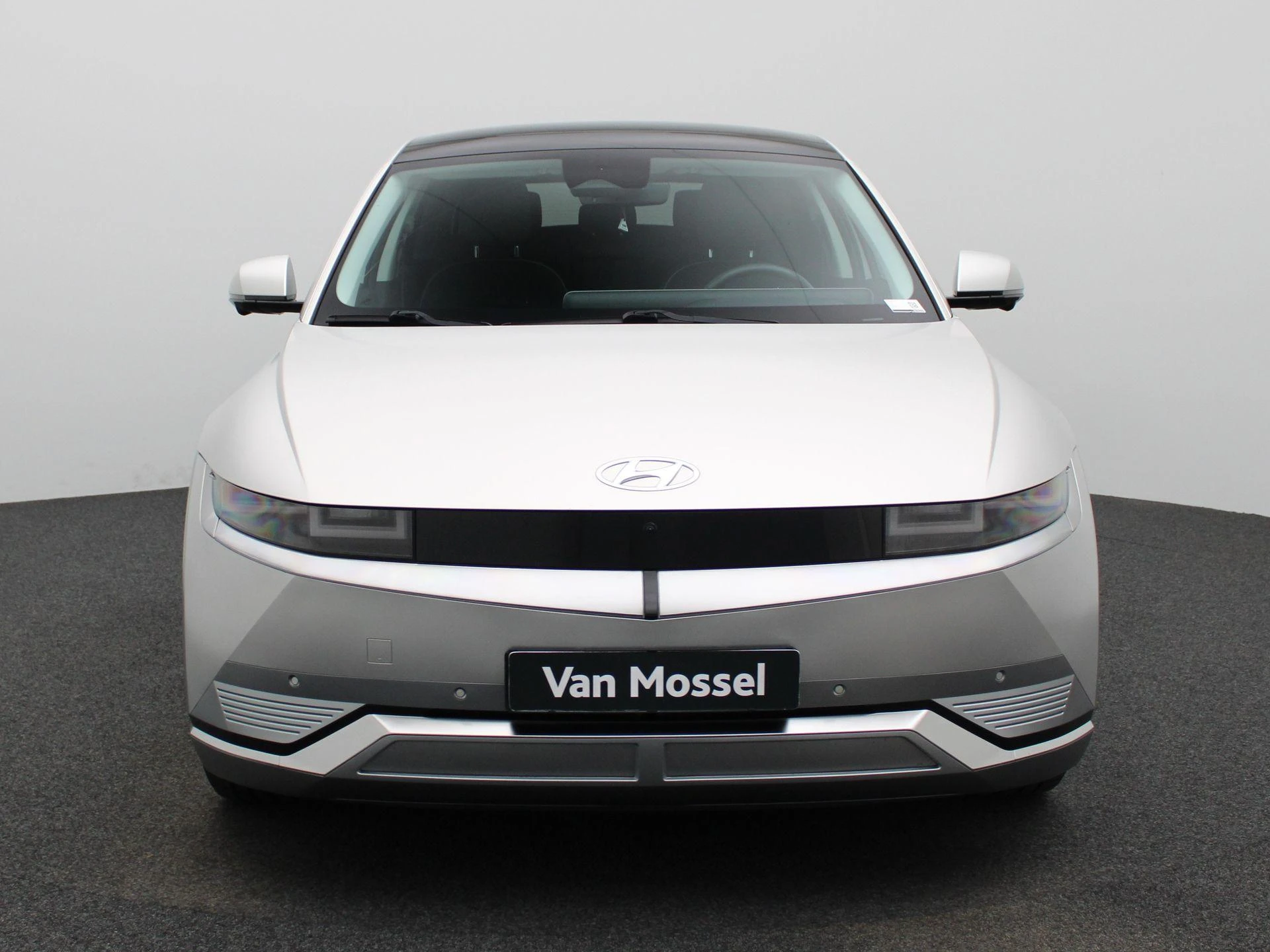 Hyundai-IONIQ 5-image-2