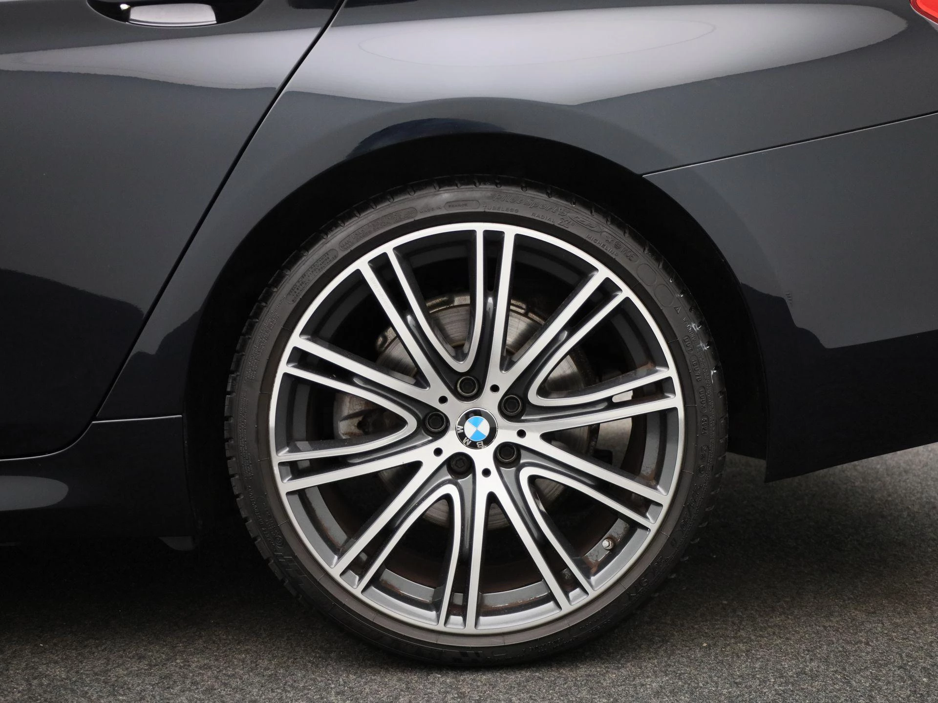 BMW 5 Serie Touring 520i High Executive Edition