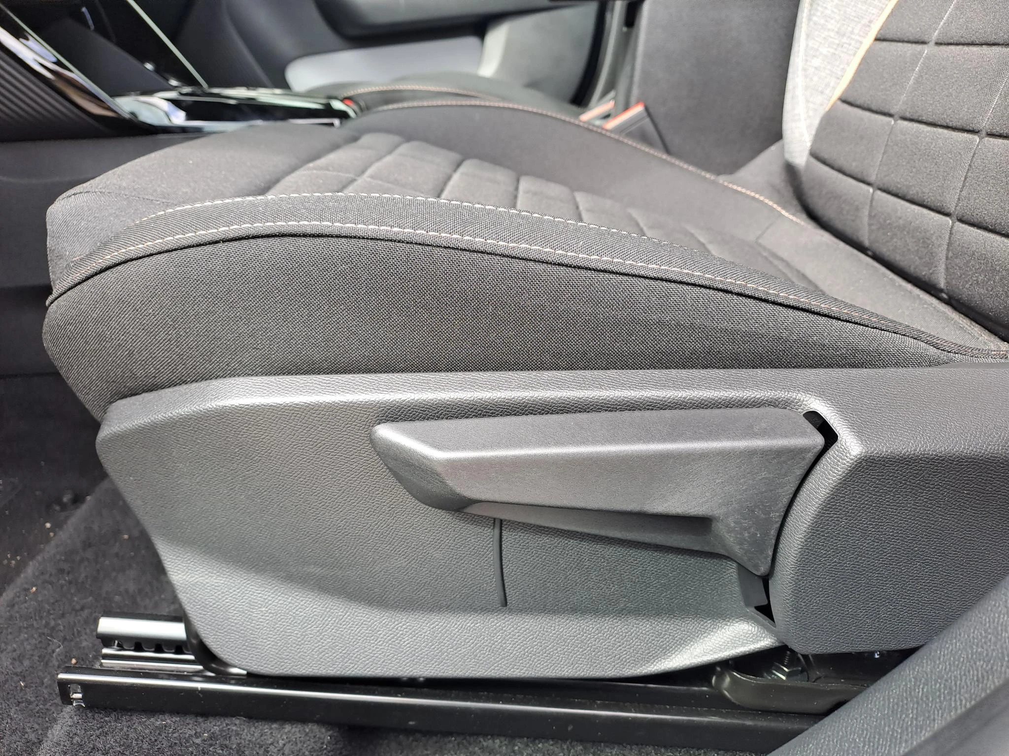 Citroën-ë-C3 Aircross-image-19