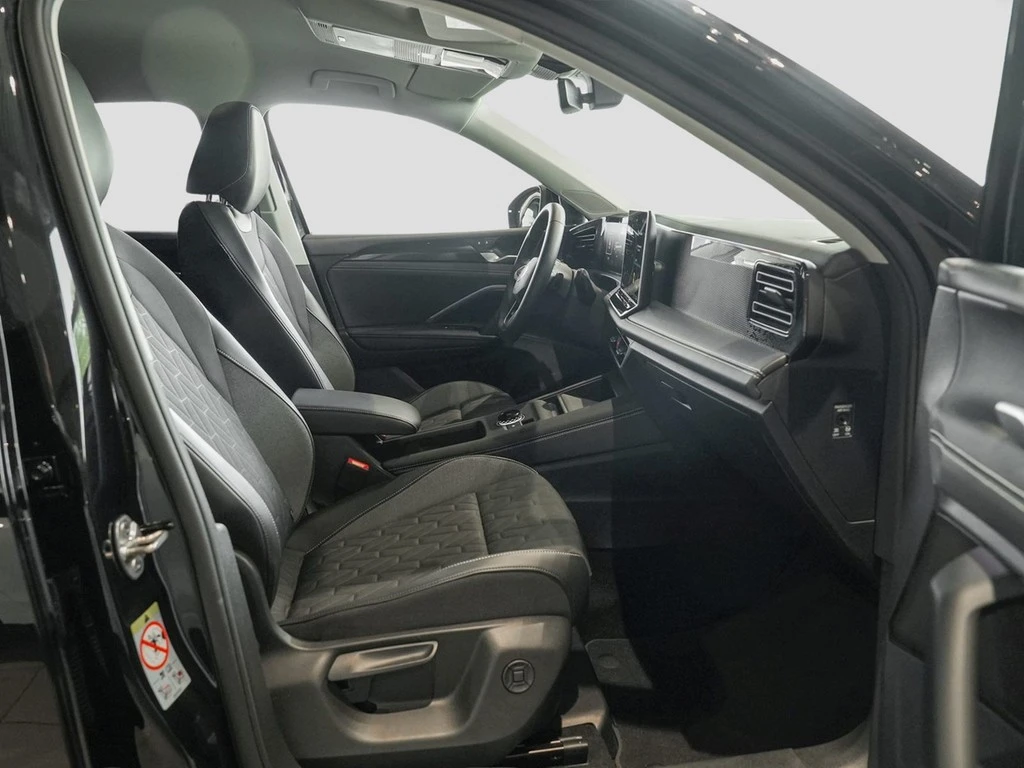 Volkswagen-Tiguan-image-7