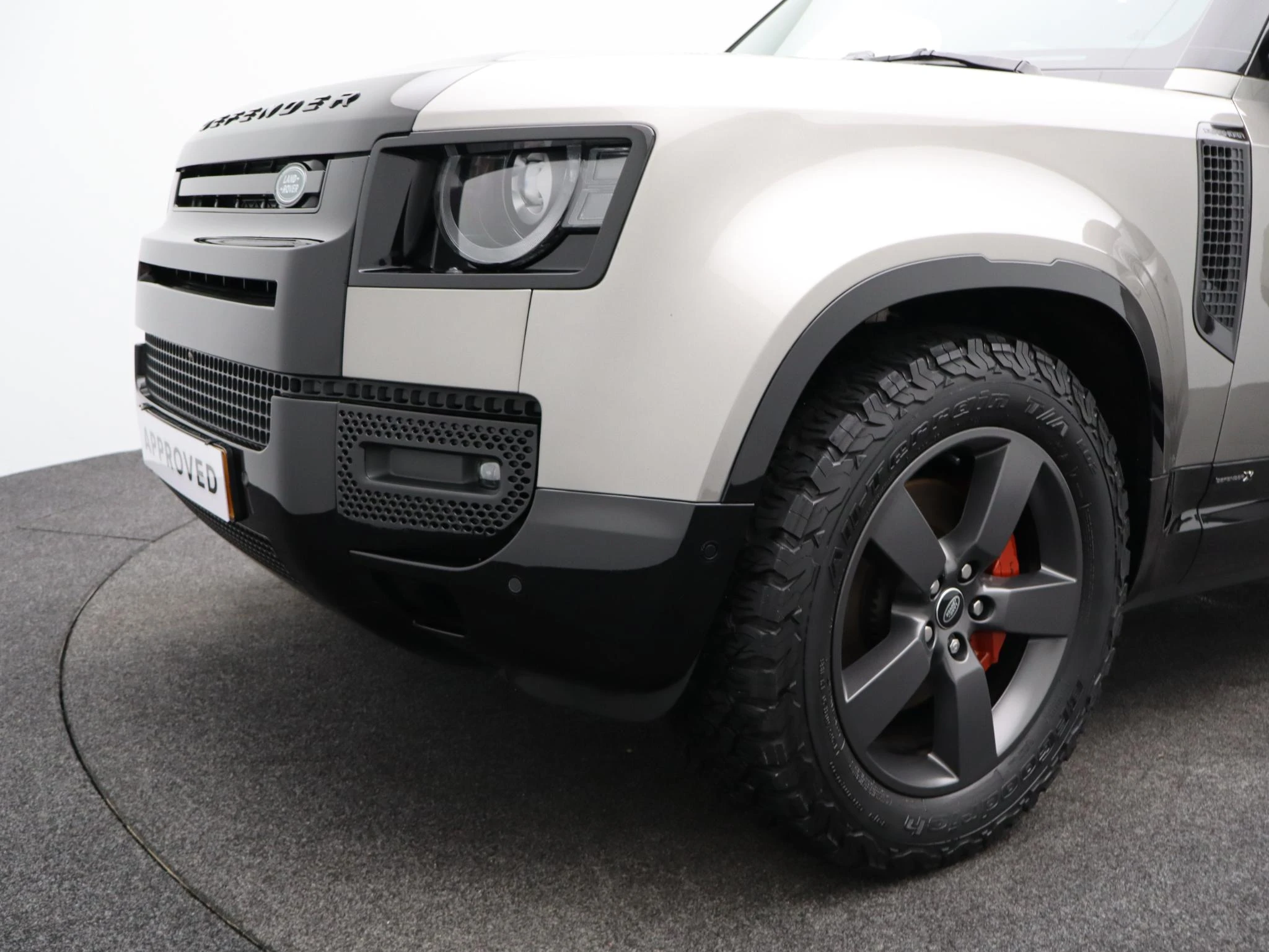 Land Rover-Defender-image-42