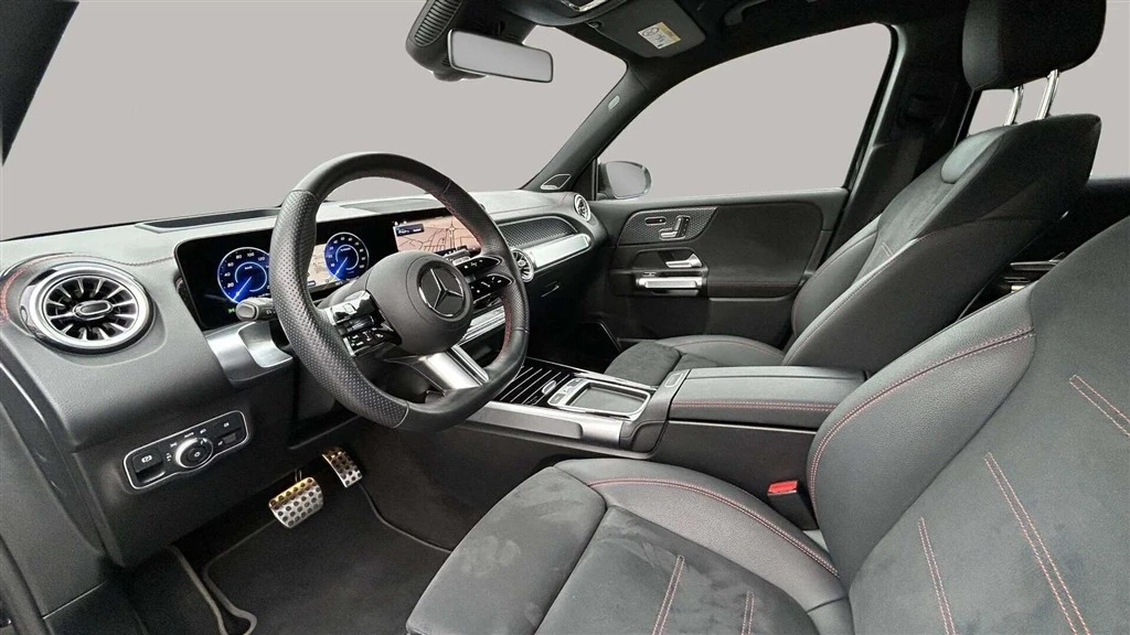 Mercedes-Benz-EQB-image-9