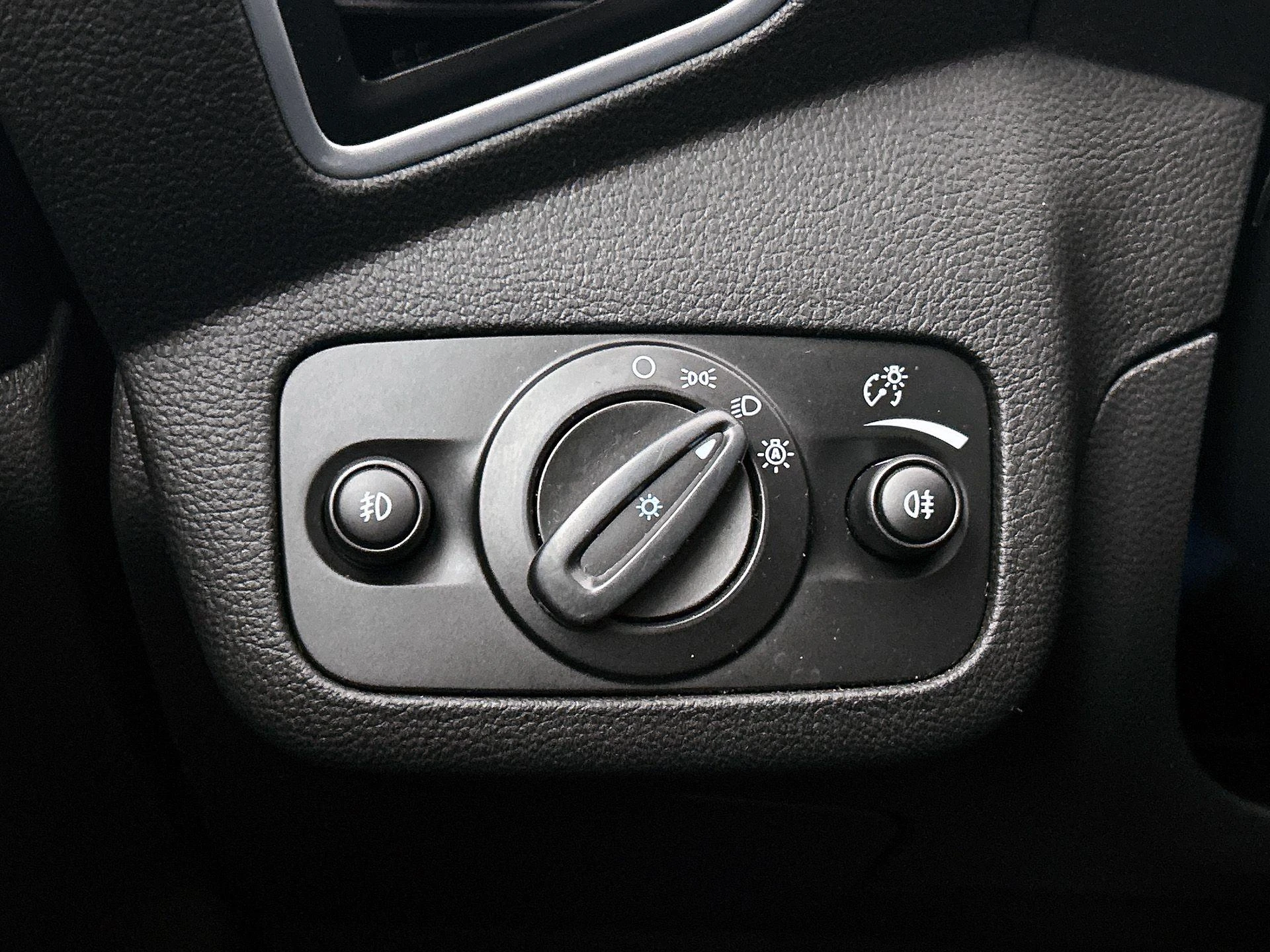 Ford-Kuga-image-15