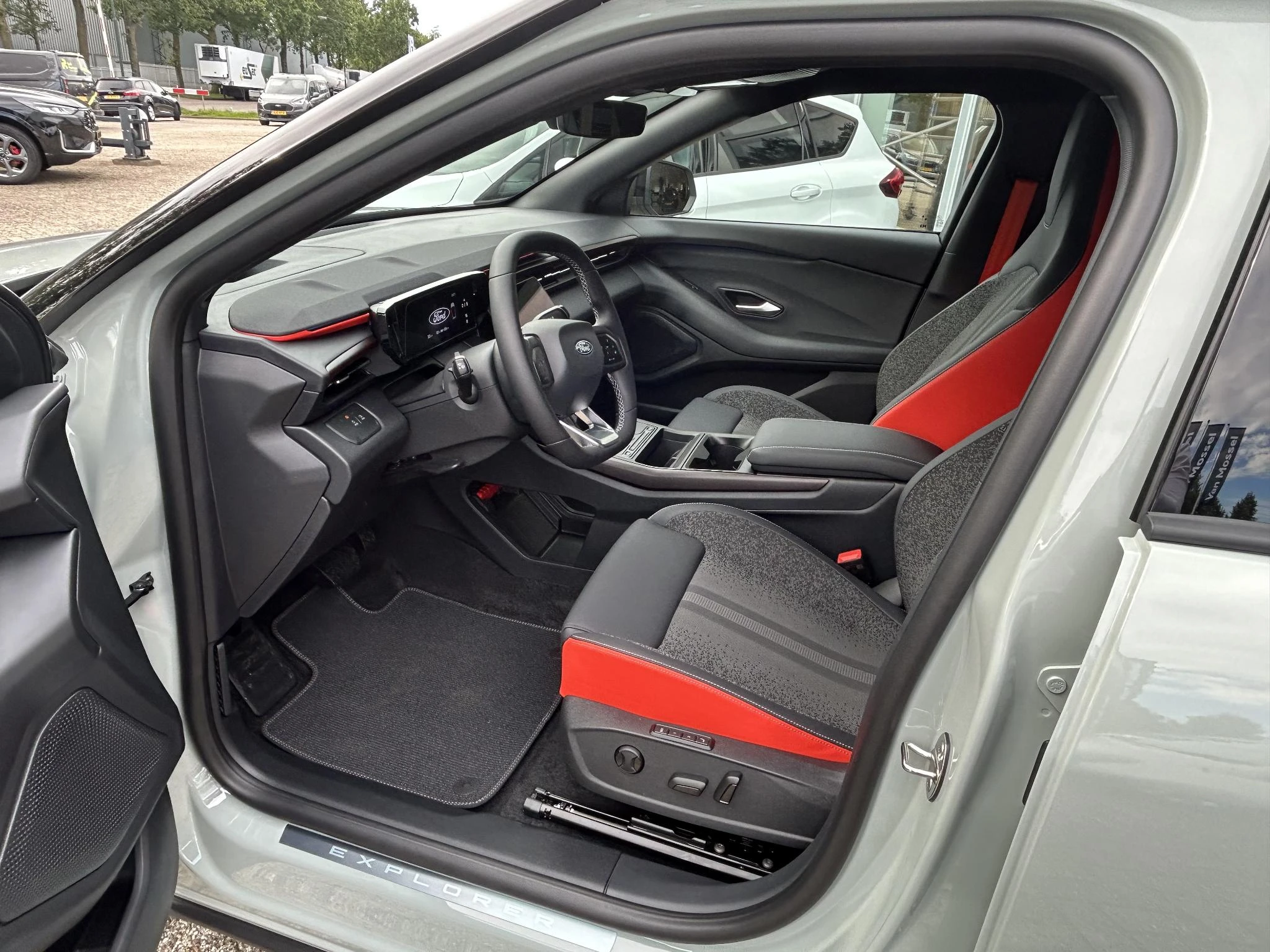 Ford-Explorer-image-8