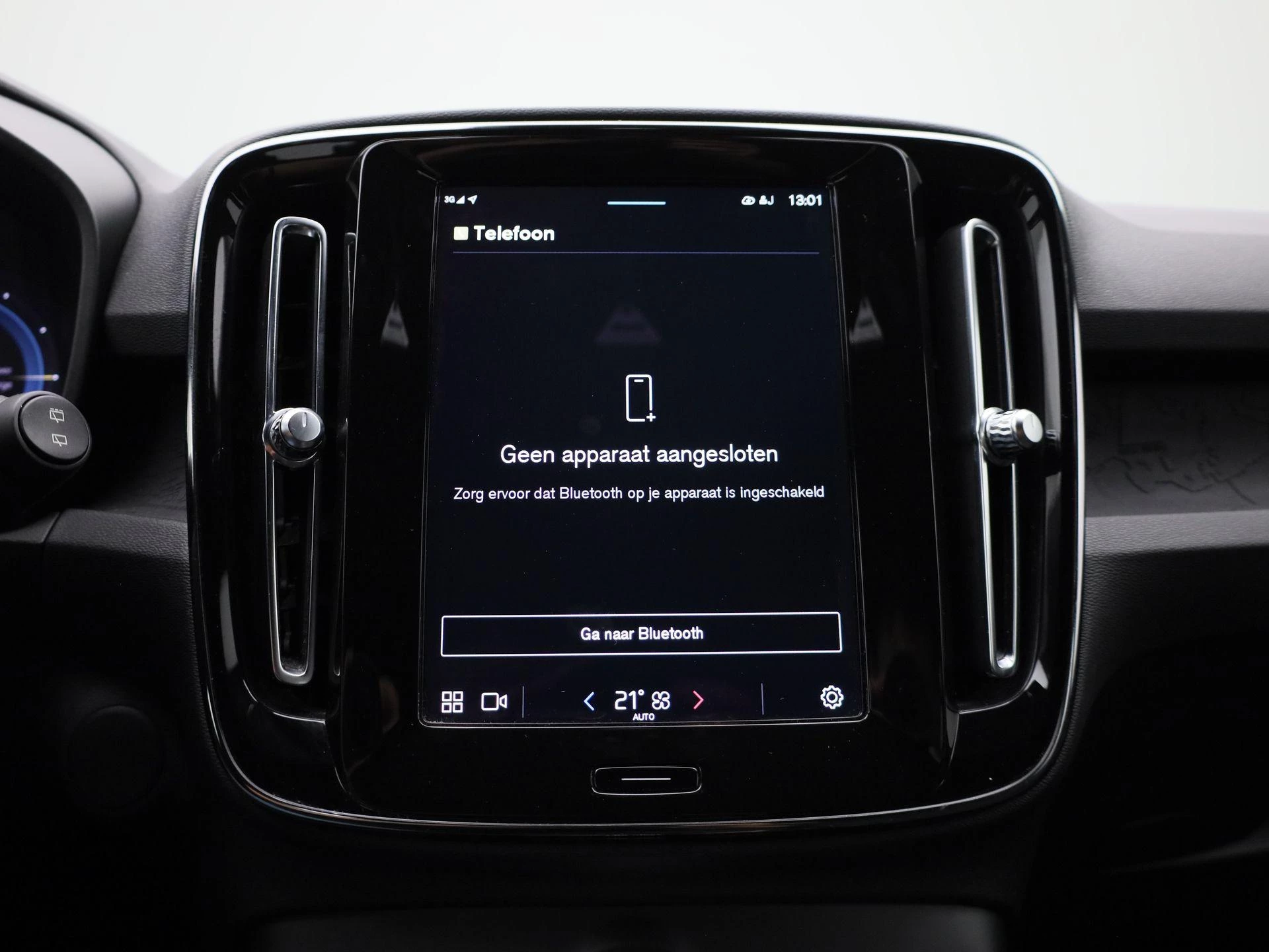 Volvo-XC40-image-22