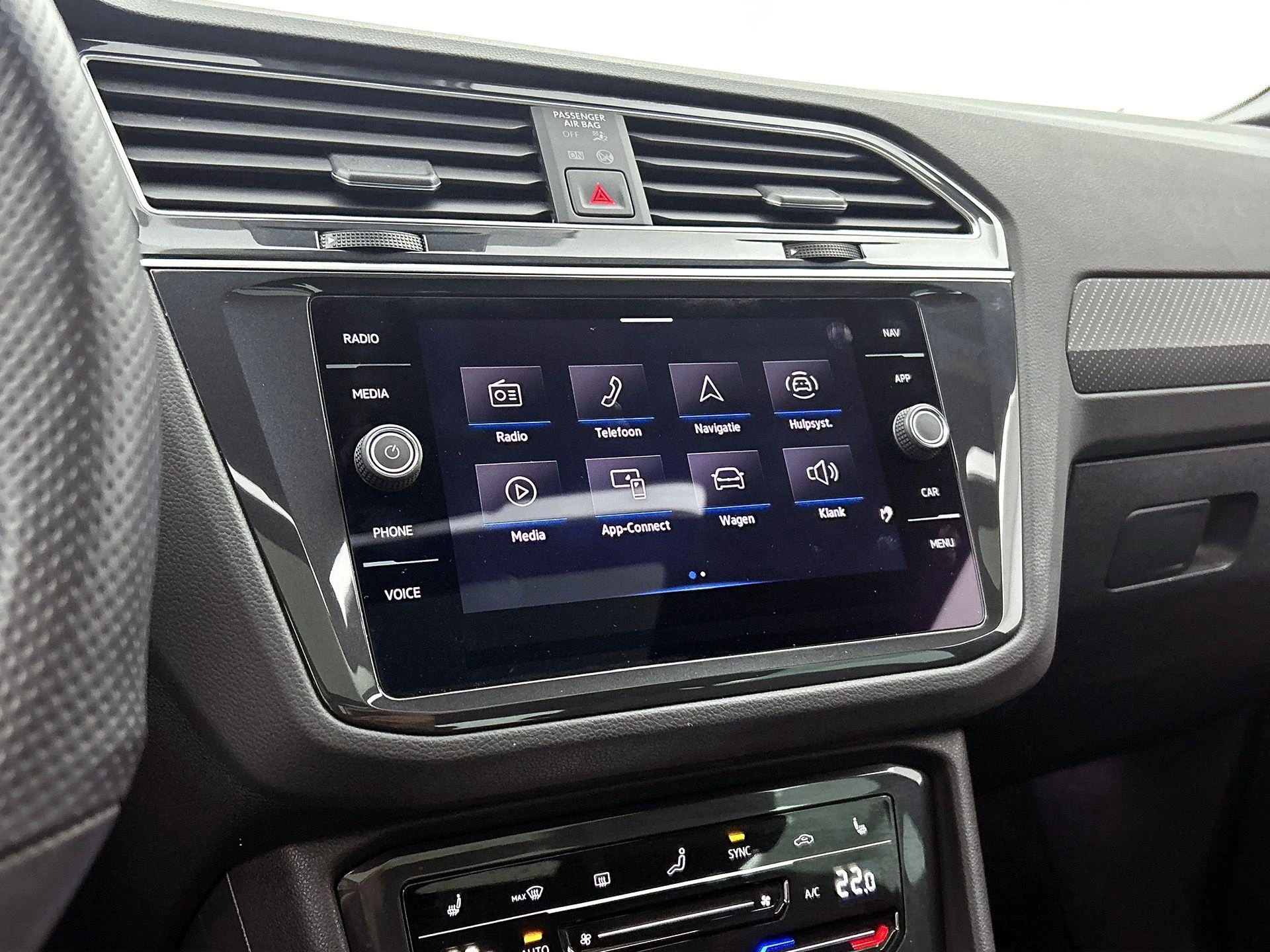 Volkswagen-Tiguan-image-6