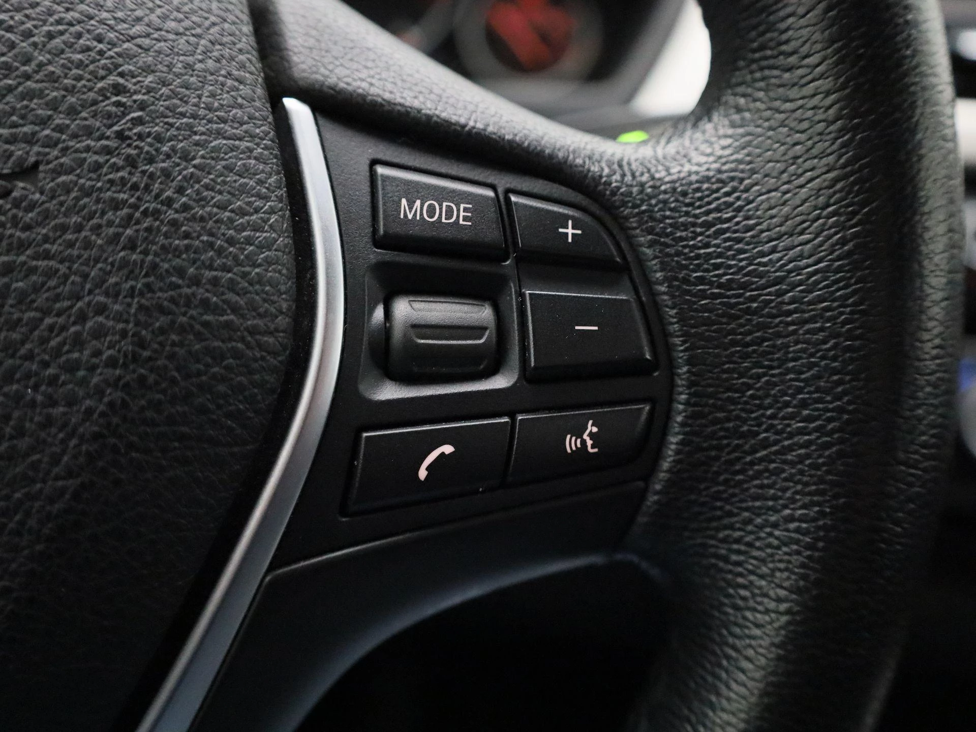 BMW-3 Serie-image-15