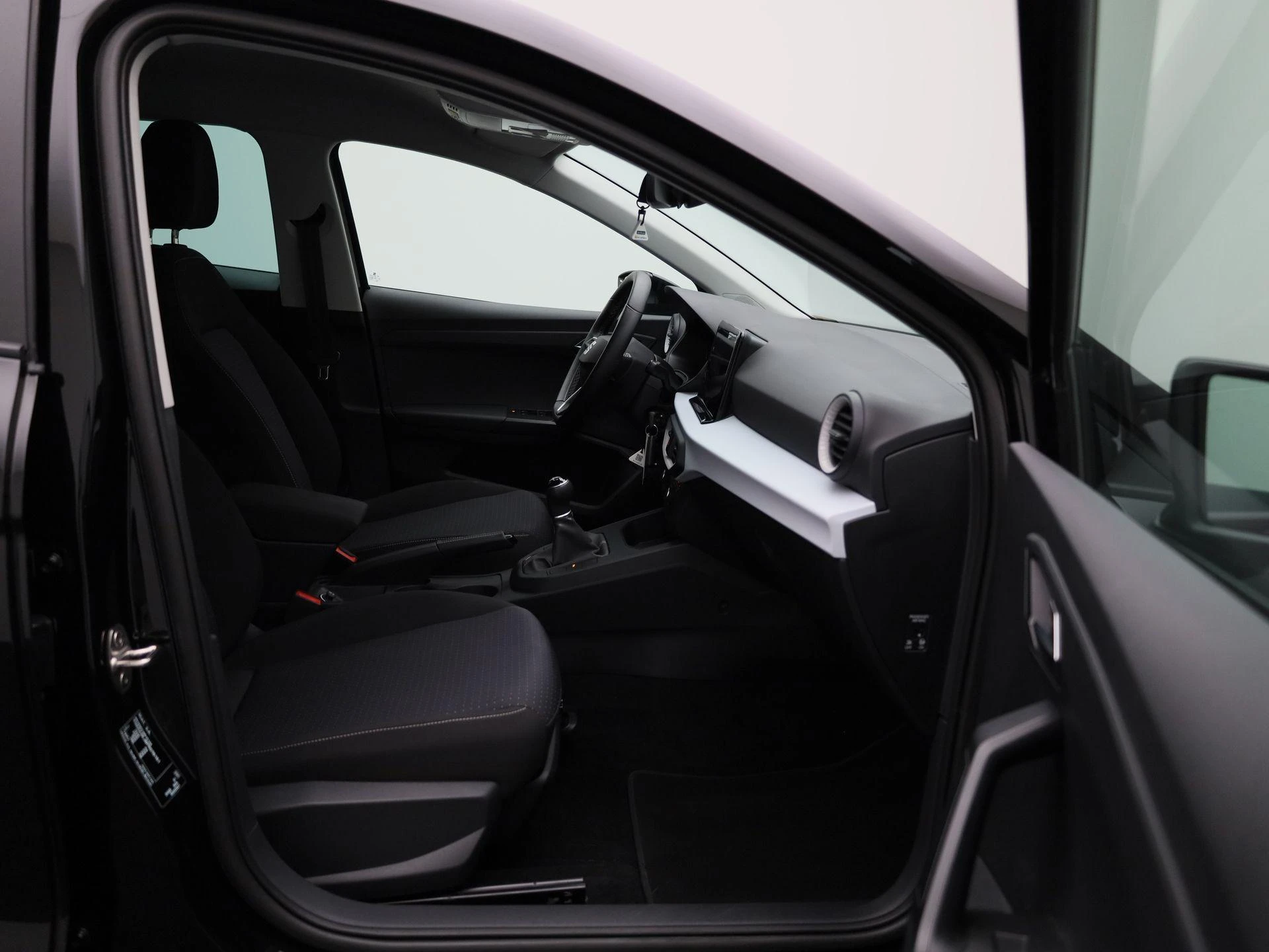 SEAT-Ibiza-image-30