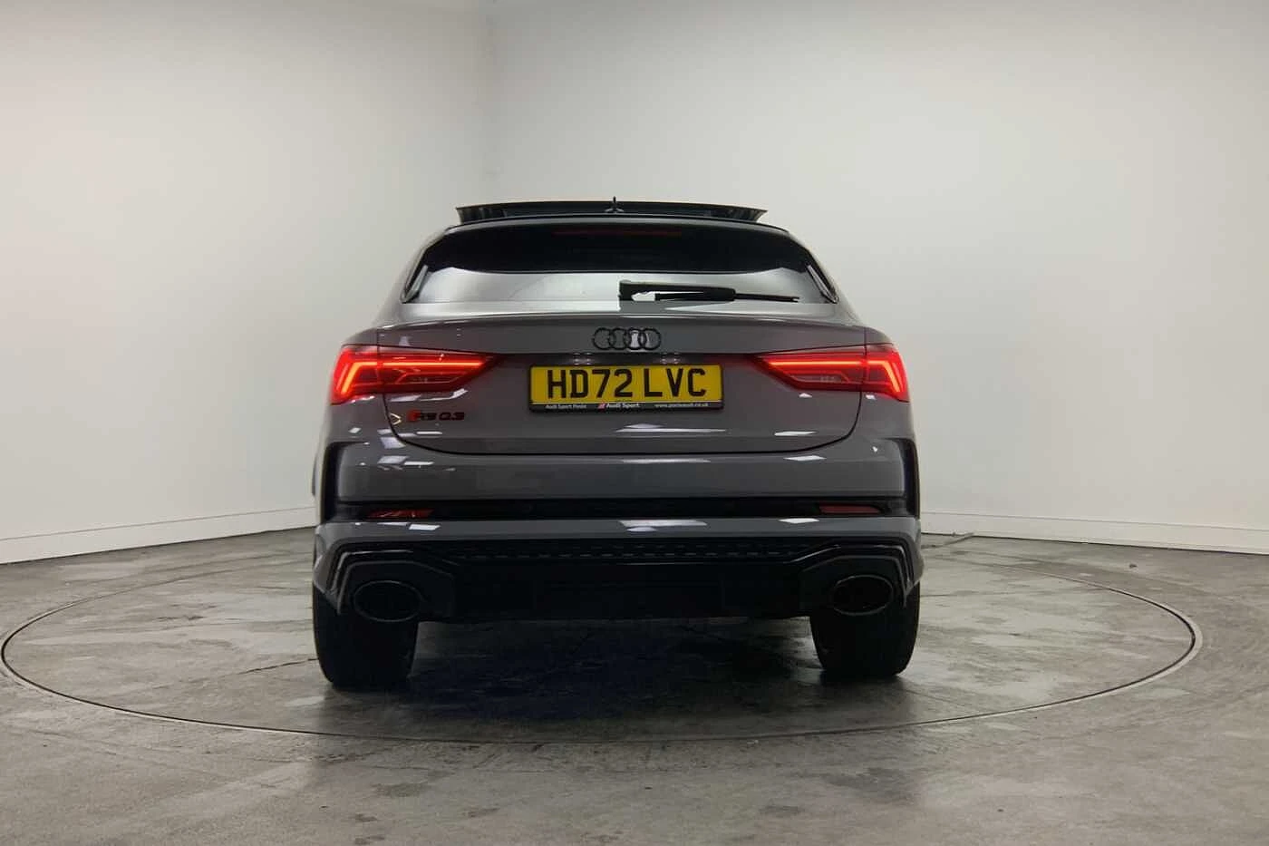 Audi-RSQ3-image-10
