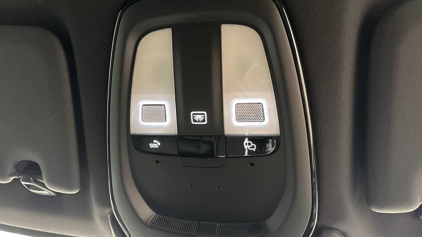 Volvo XC60 T6 AWD PHEV Recharge Black Edition Plus
