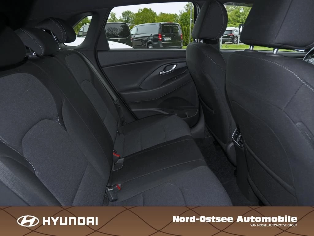 Hyundai i30 1.0 T-GDI CONNECT & GO SHZ LHZ LED NAVI
