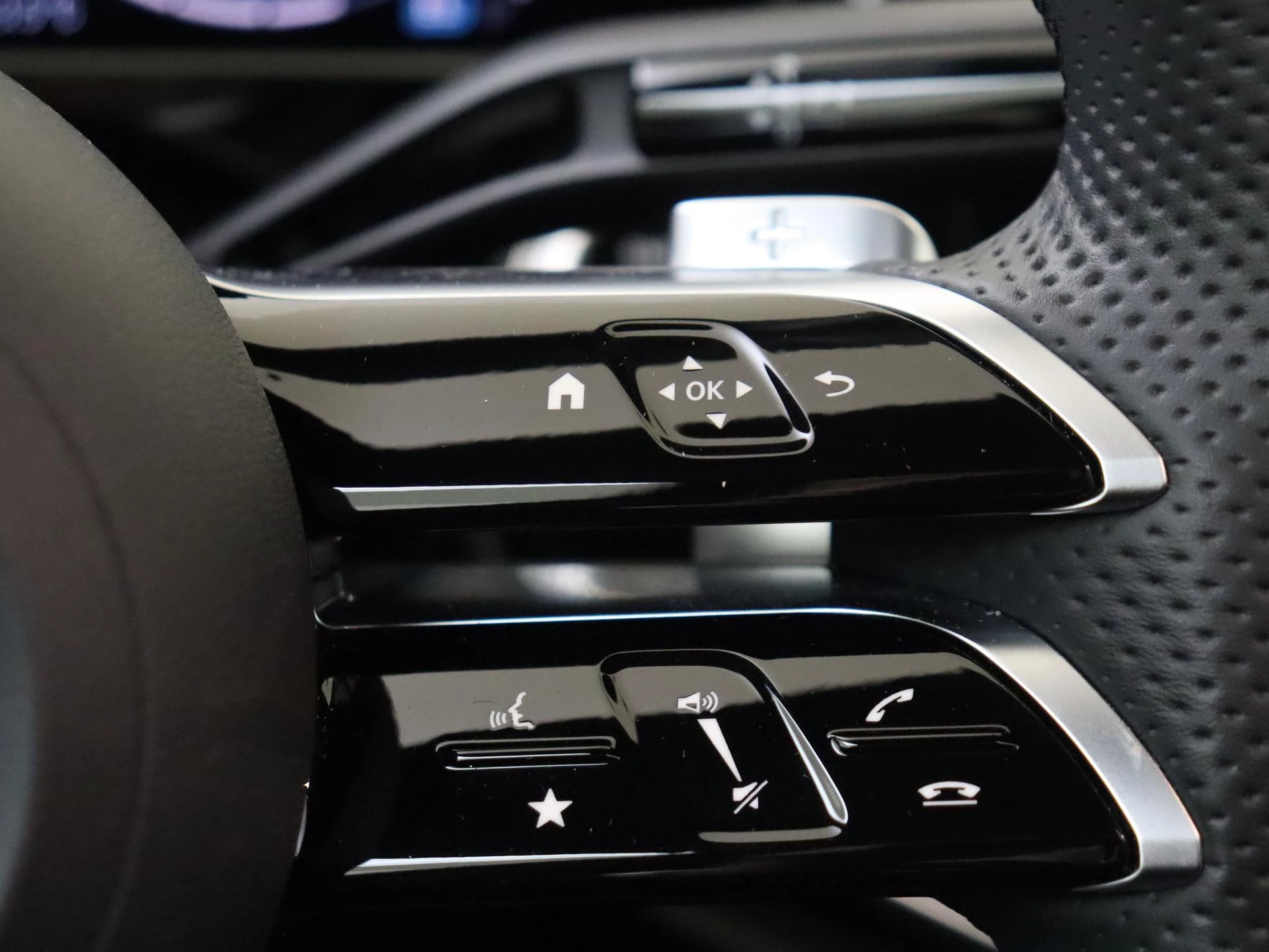 Mercedes-Benz-E-Klasse-image-16