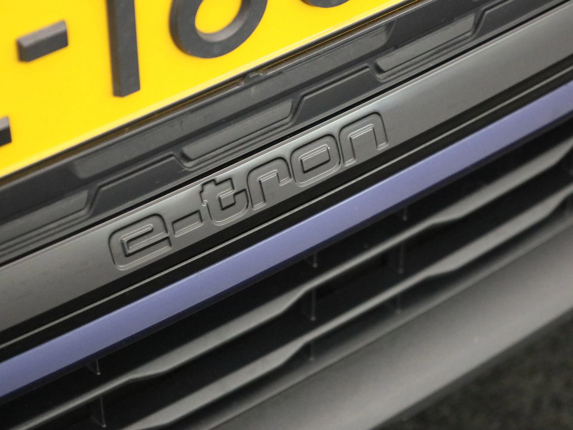 Audi-Q4 e-tron-image-35