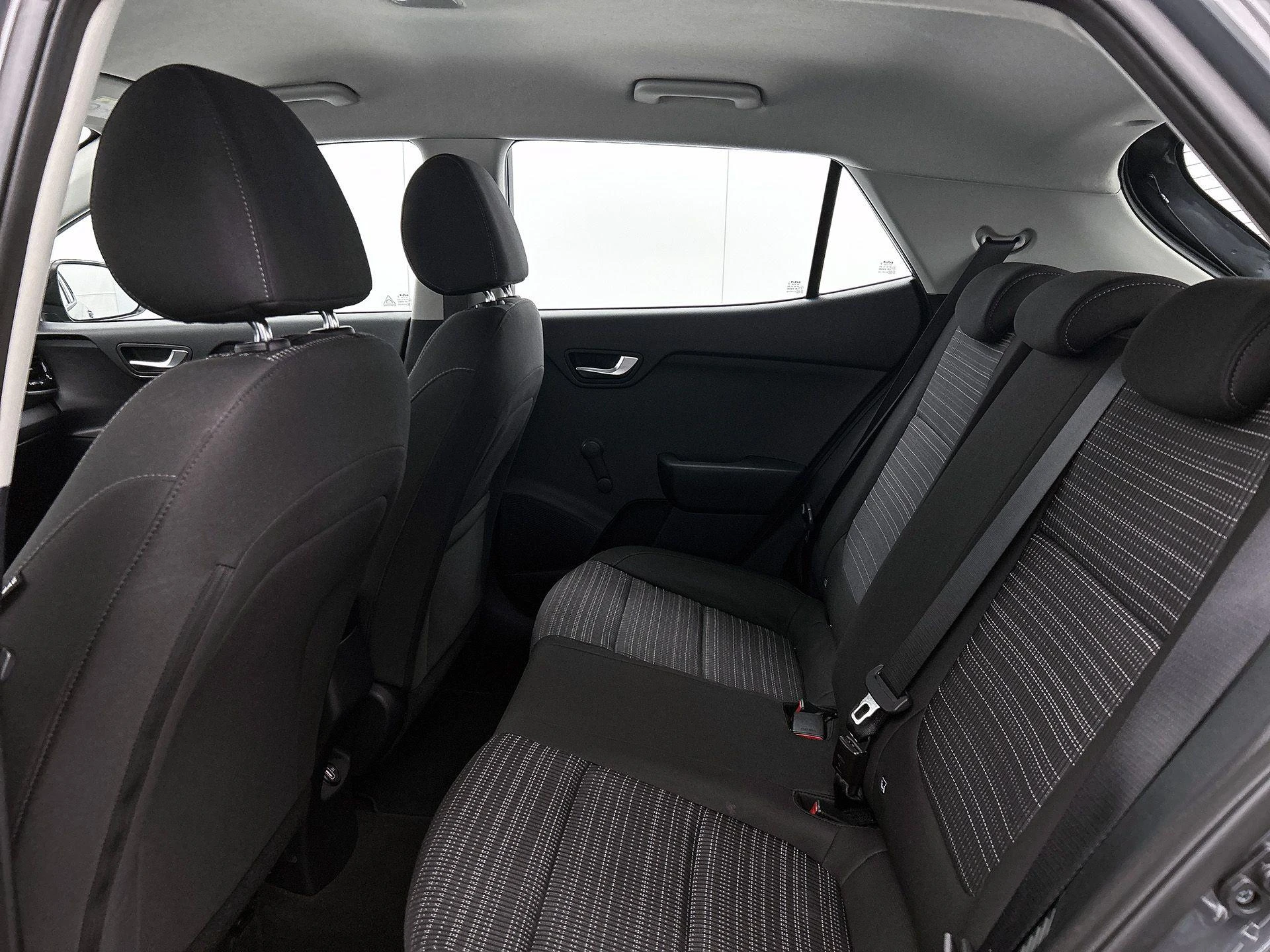 Kia-Stonic-image-25