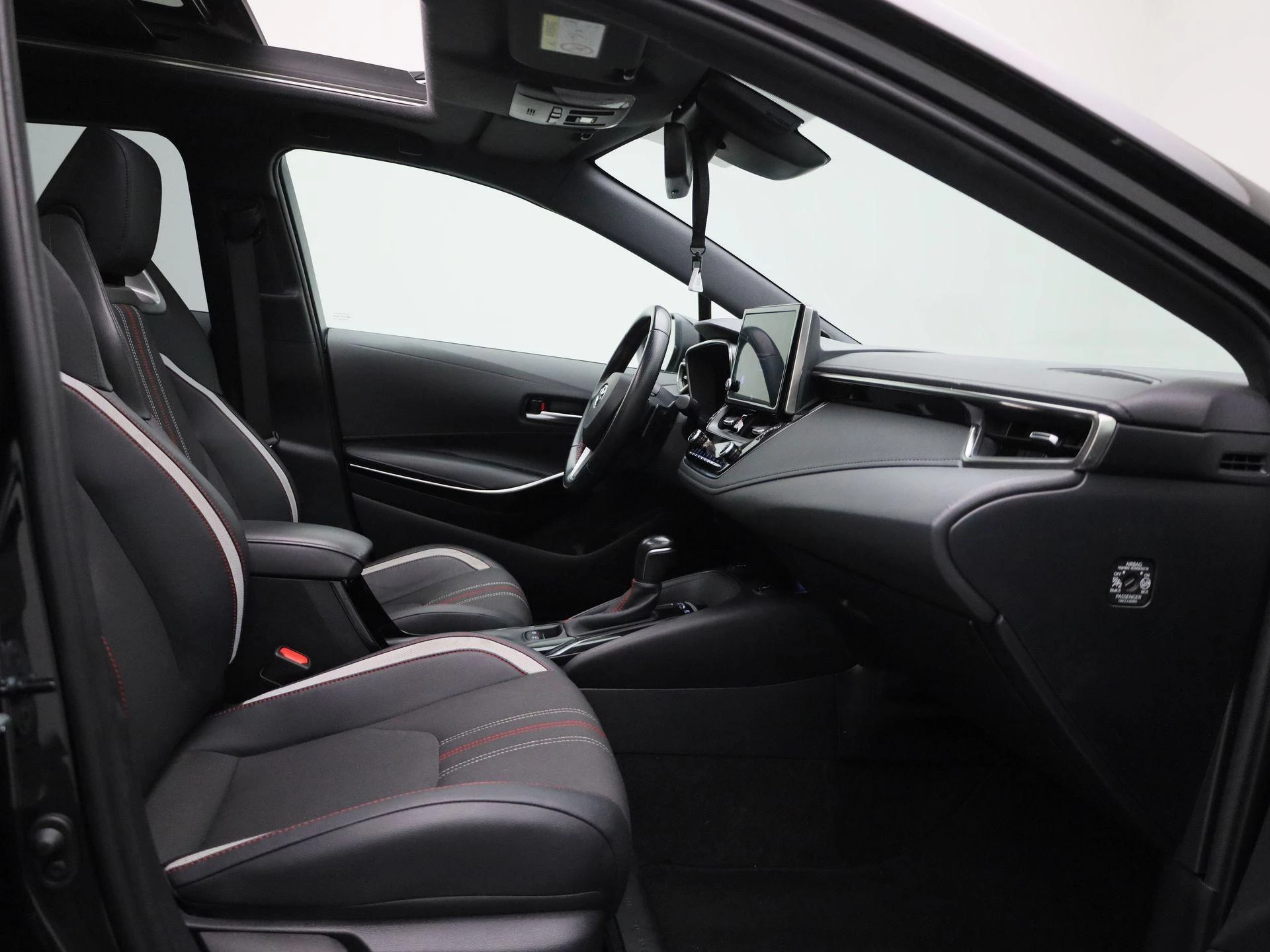 Toyota-Corolla Touring Sports-image-36