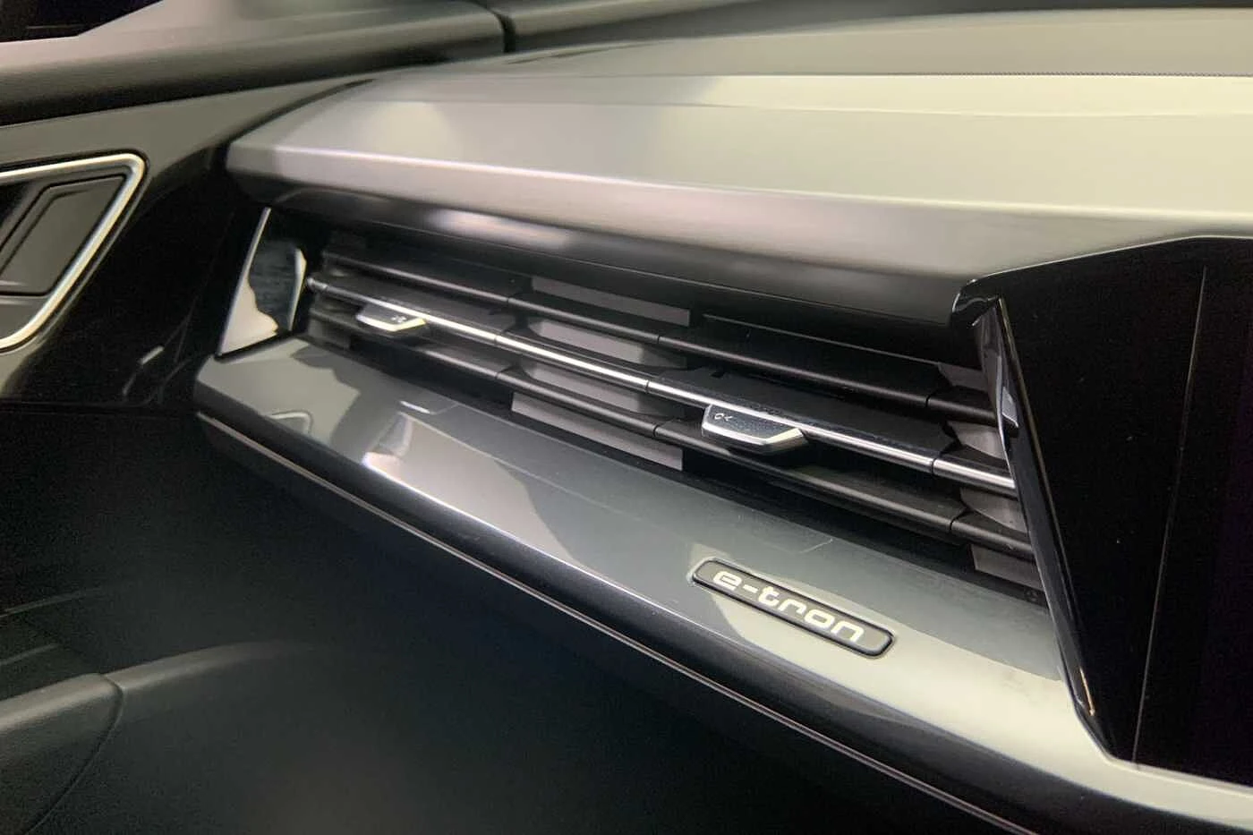 Audi-Q4 e-tron-image-16