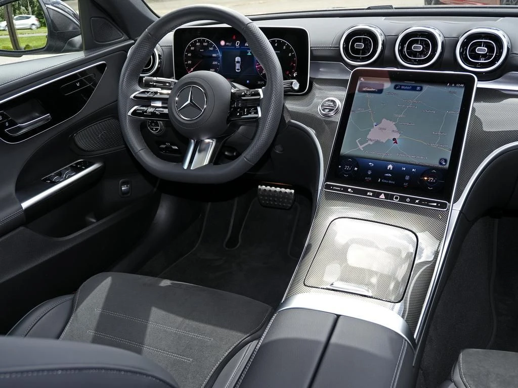 Mercedes-Benz-C-Klasse 300-image-10