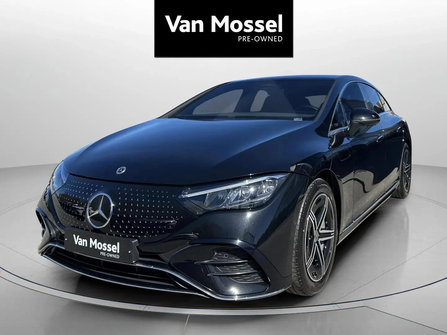 Mercedes-Benz-EQE-image-0
