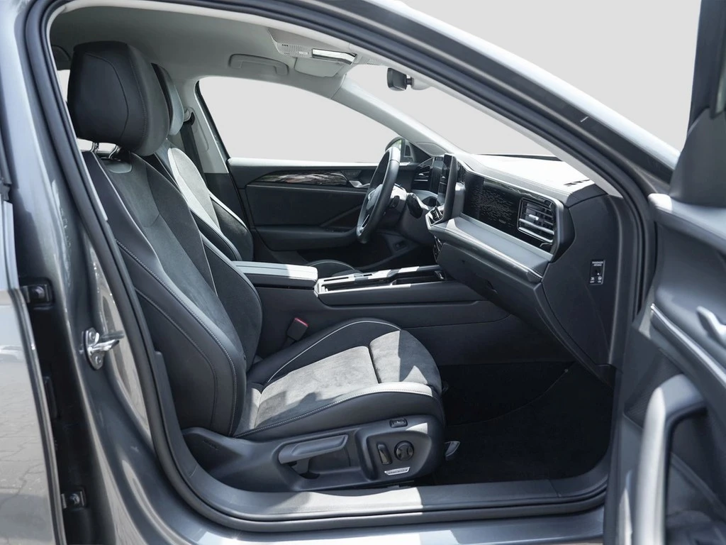 Volkswagen-Passat-image-6