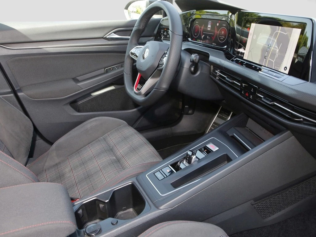 Volkswagen Golf VIII GTI 2.0 TSI DSG 17"AHK Navi+VC ACC LED RFK+PDC SHZ