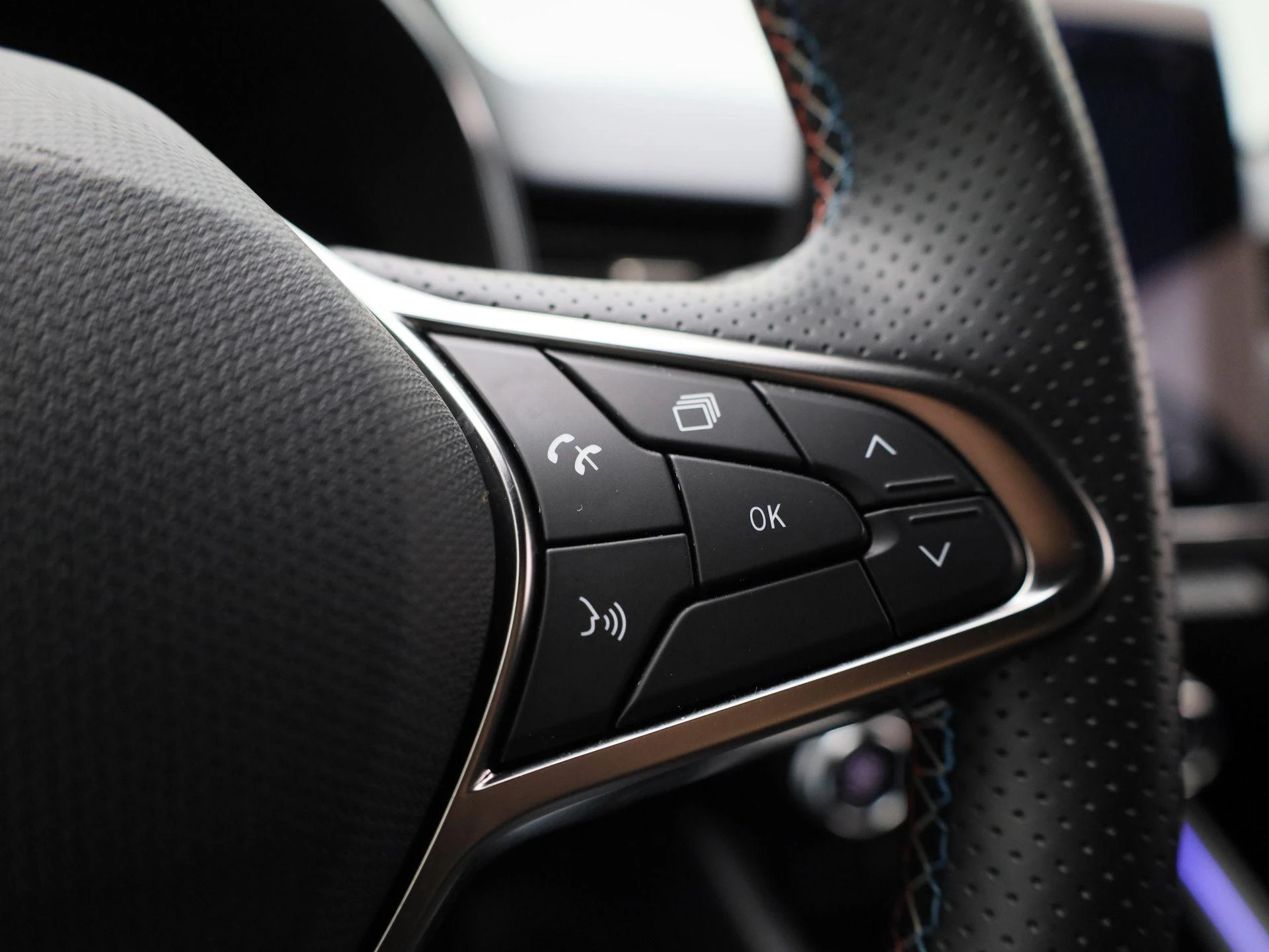 Renault-Clio-image-17