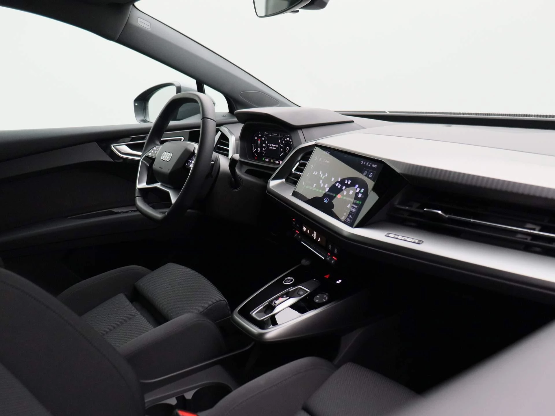 Audi-Q4 e-tron-image-36