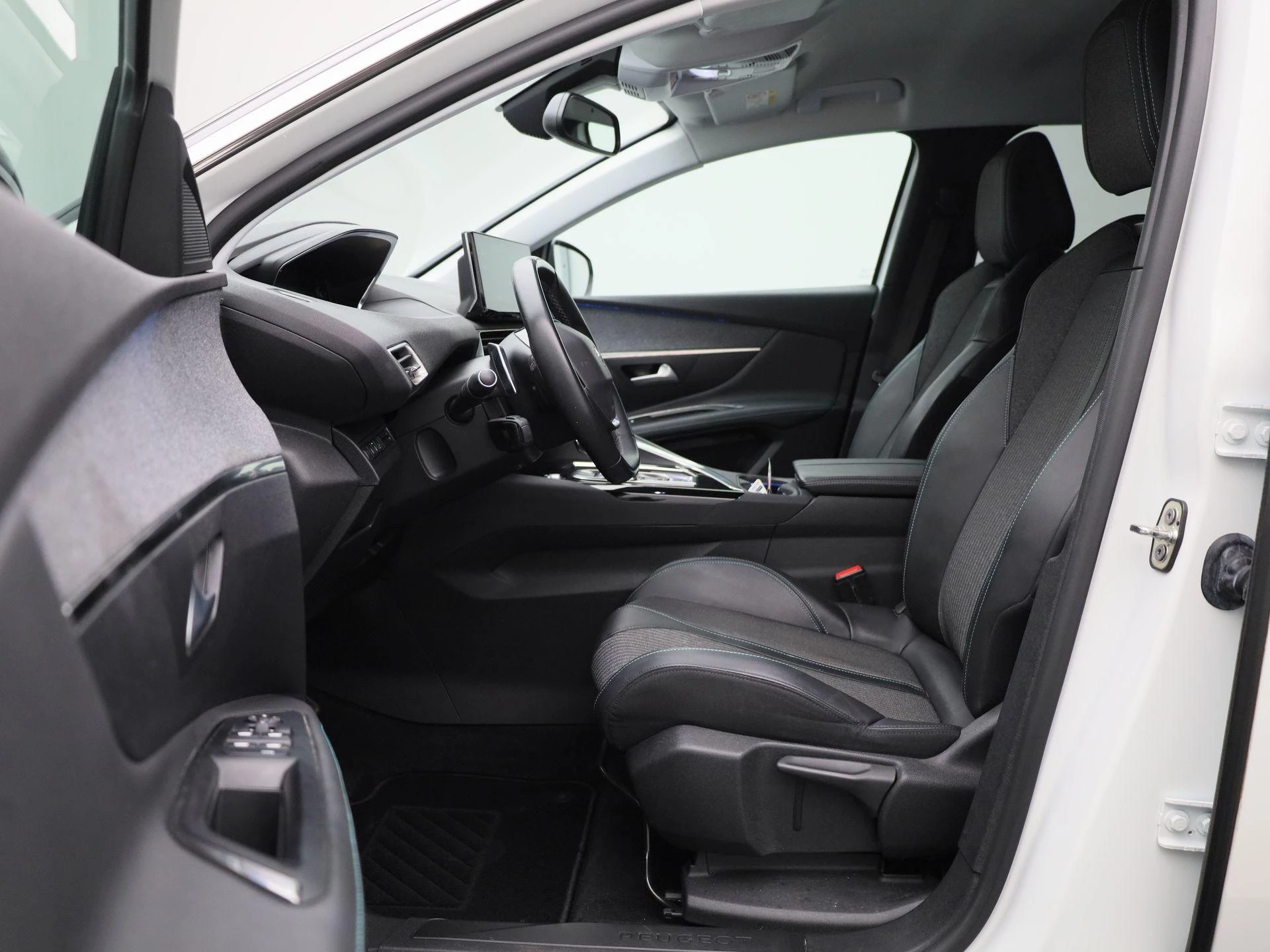 Peugeot-3008-image-10