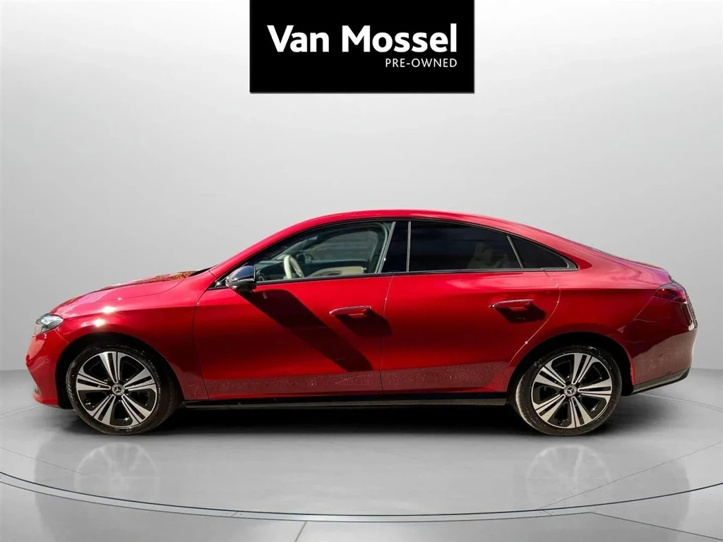 Mercedes-Benz-CLA-image-7