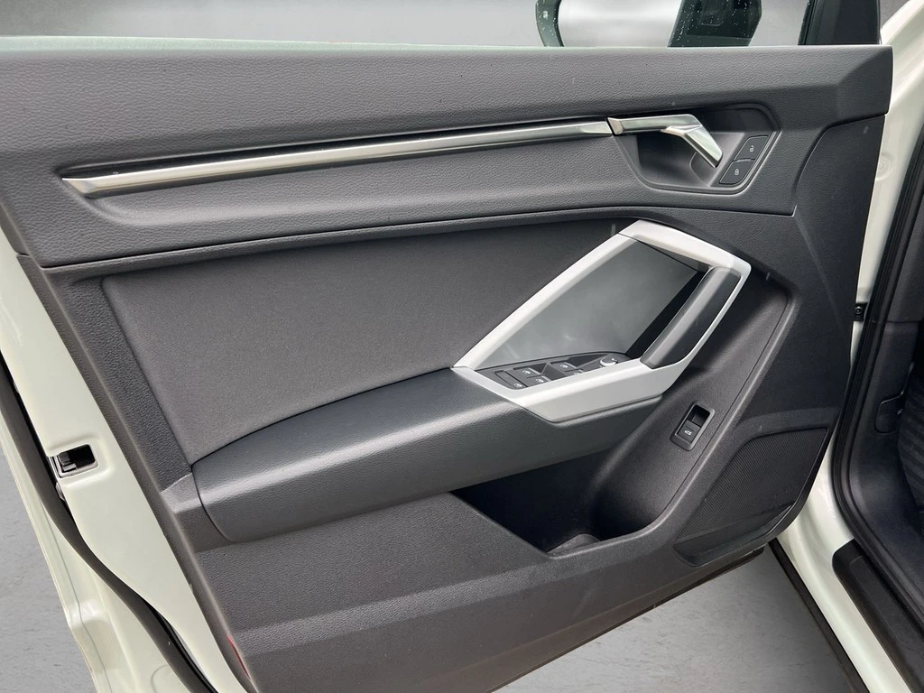 Audi-Q3-image-5
