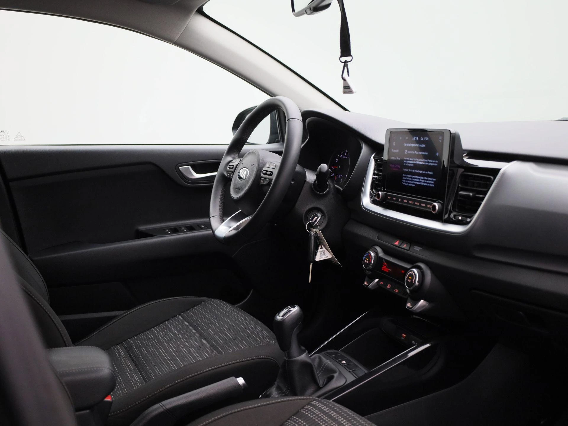 Kia-Stonic-image-32