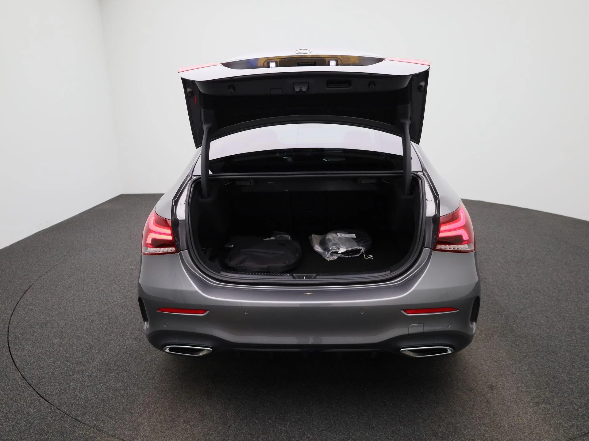Mercedes-Benz A-Klasse 250 e Business Solution AMG Limited