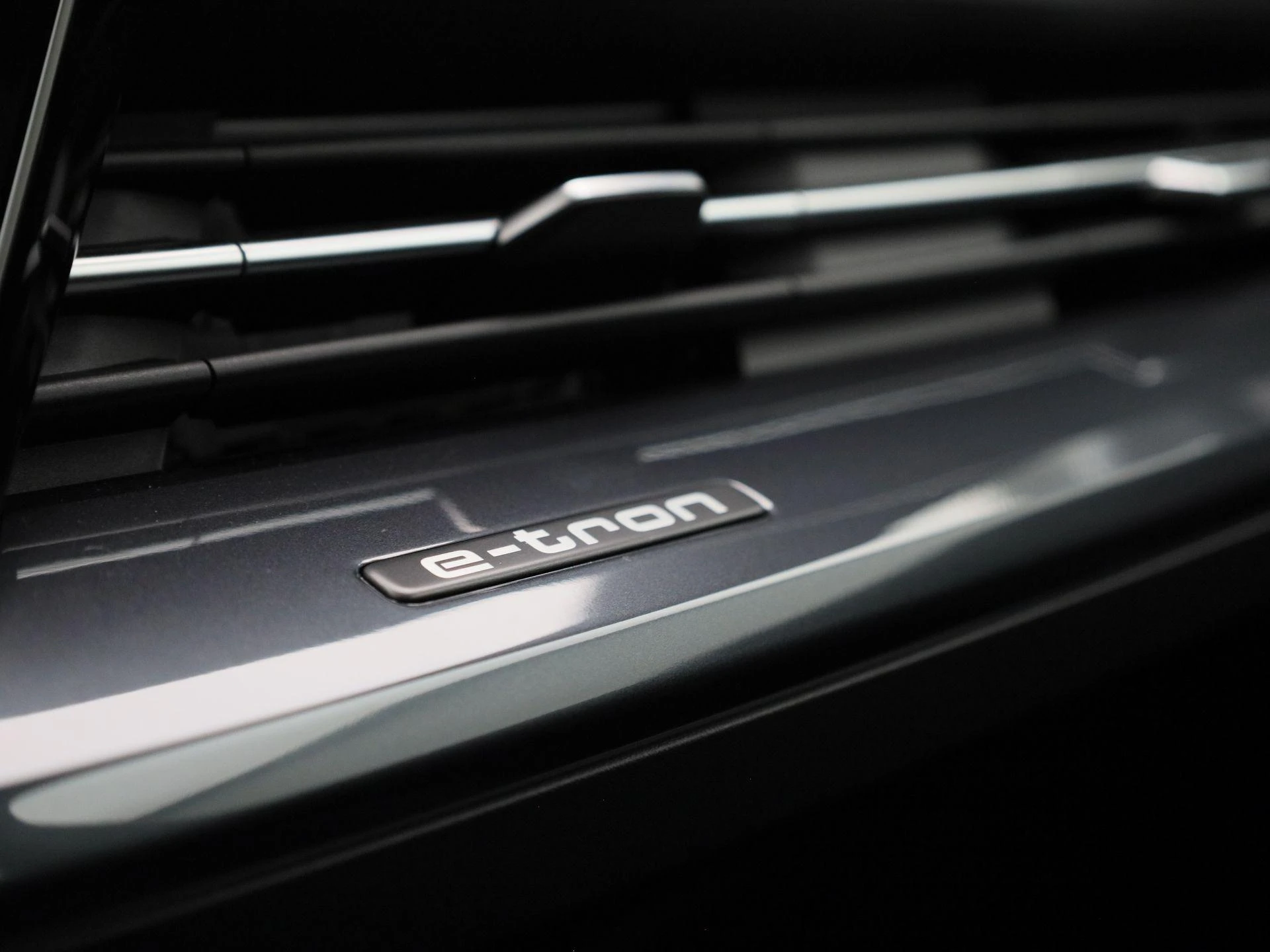 Audi-Q4 e-tron-image-31