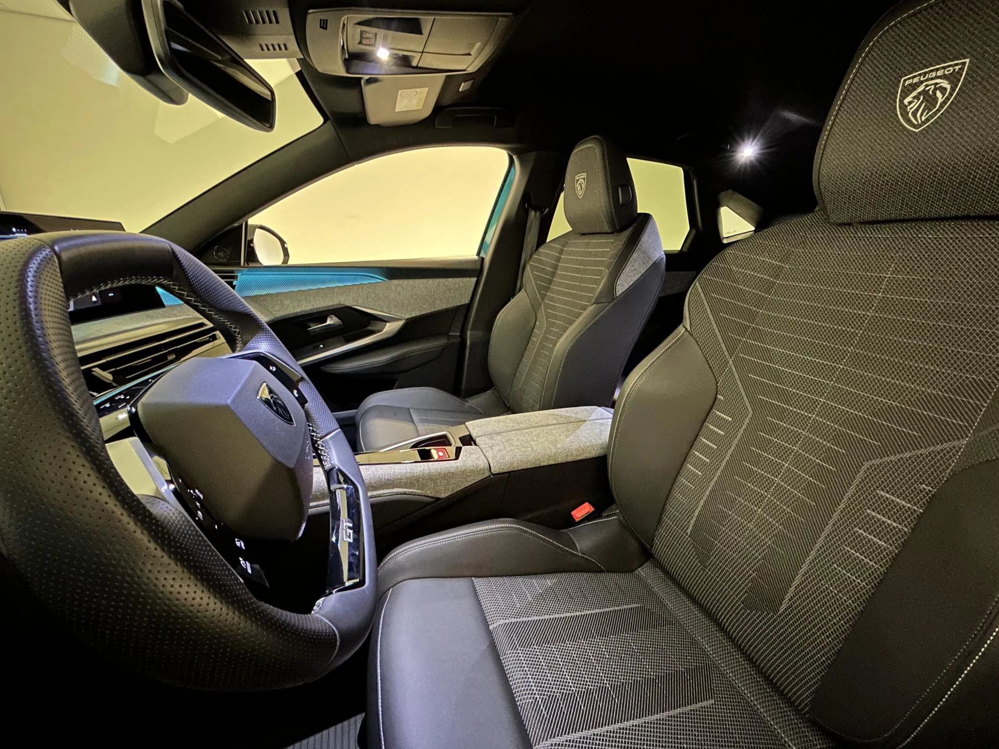 Peugeot 3008 1.2 Hybrid 136 GT