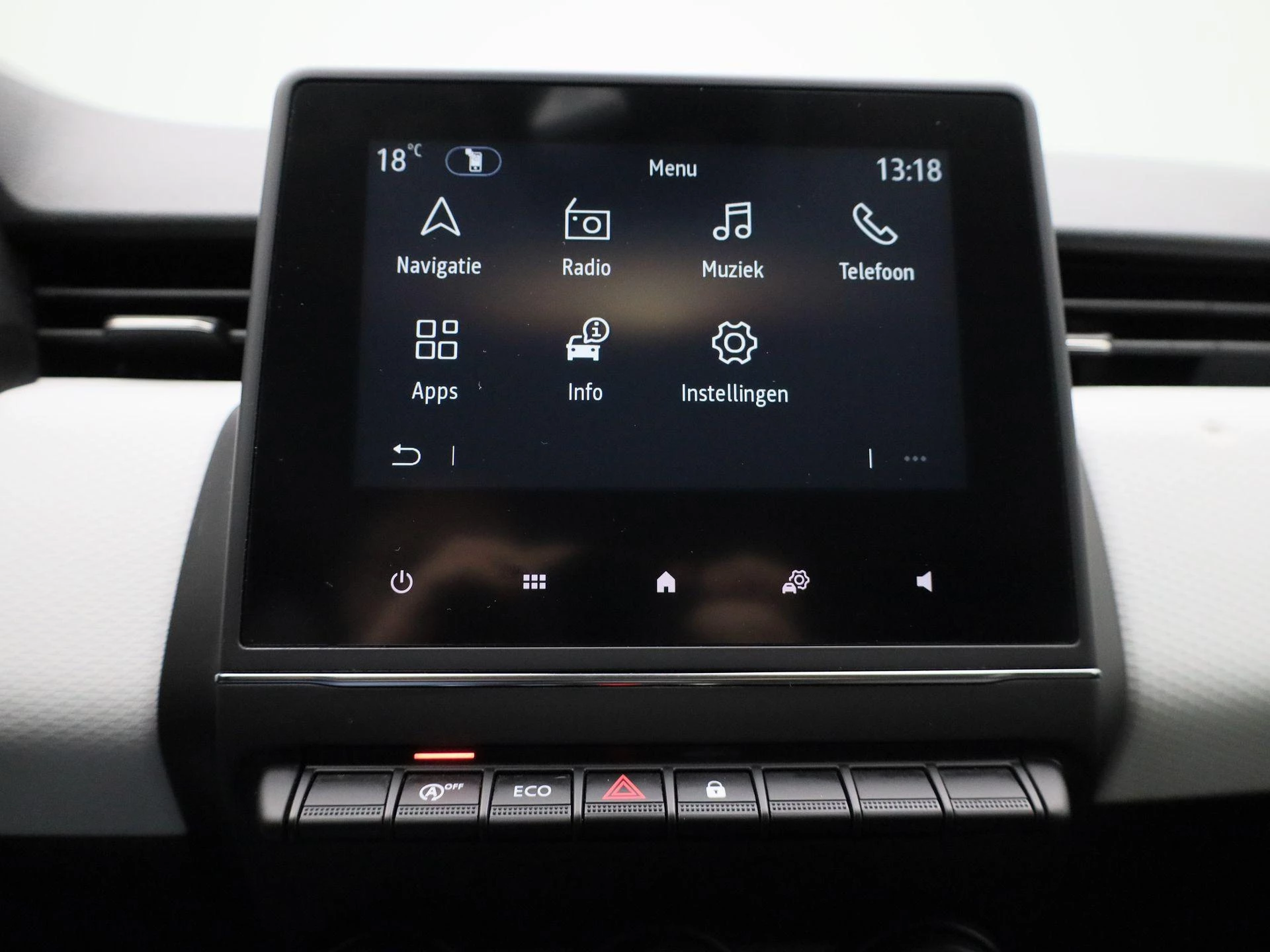Renault-Clio-image-15