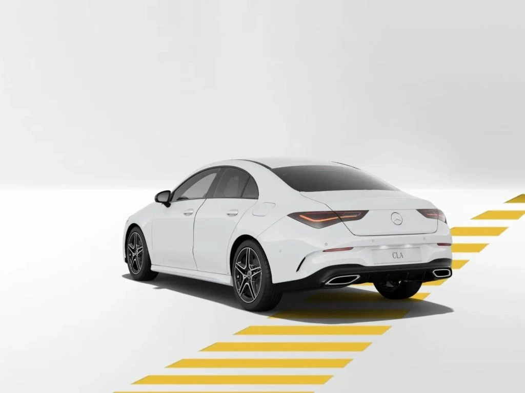 Mercedes-Benz-CLA 200-image-4