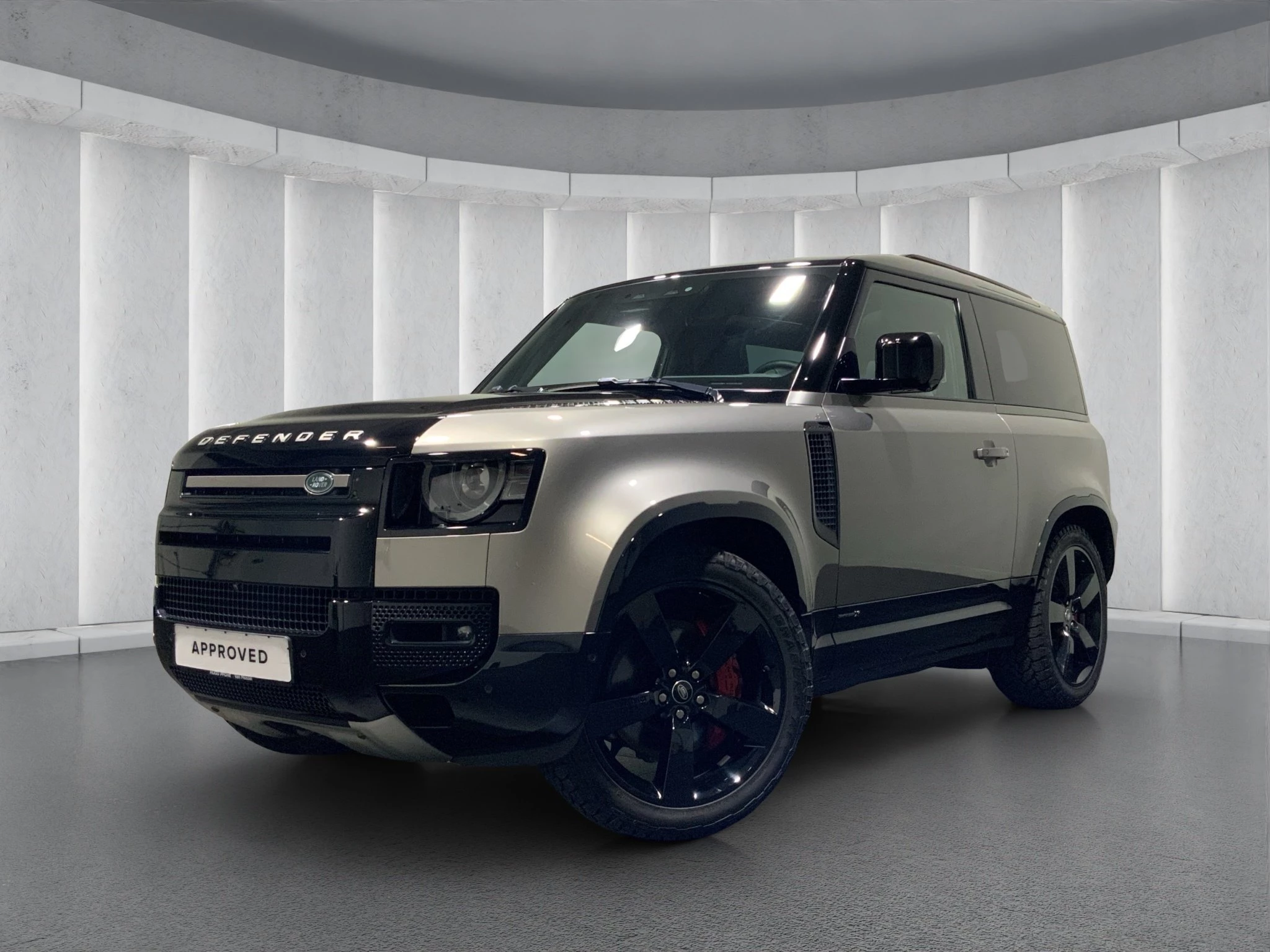 Land Rover-Defender-image-0