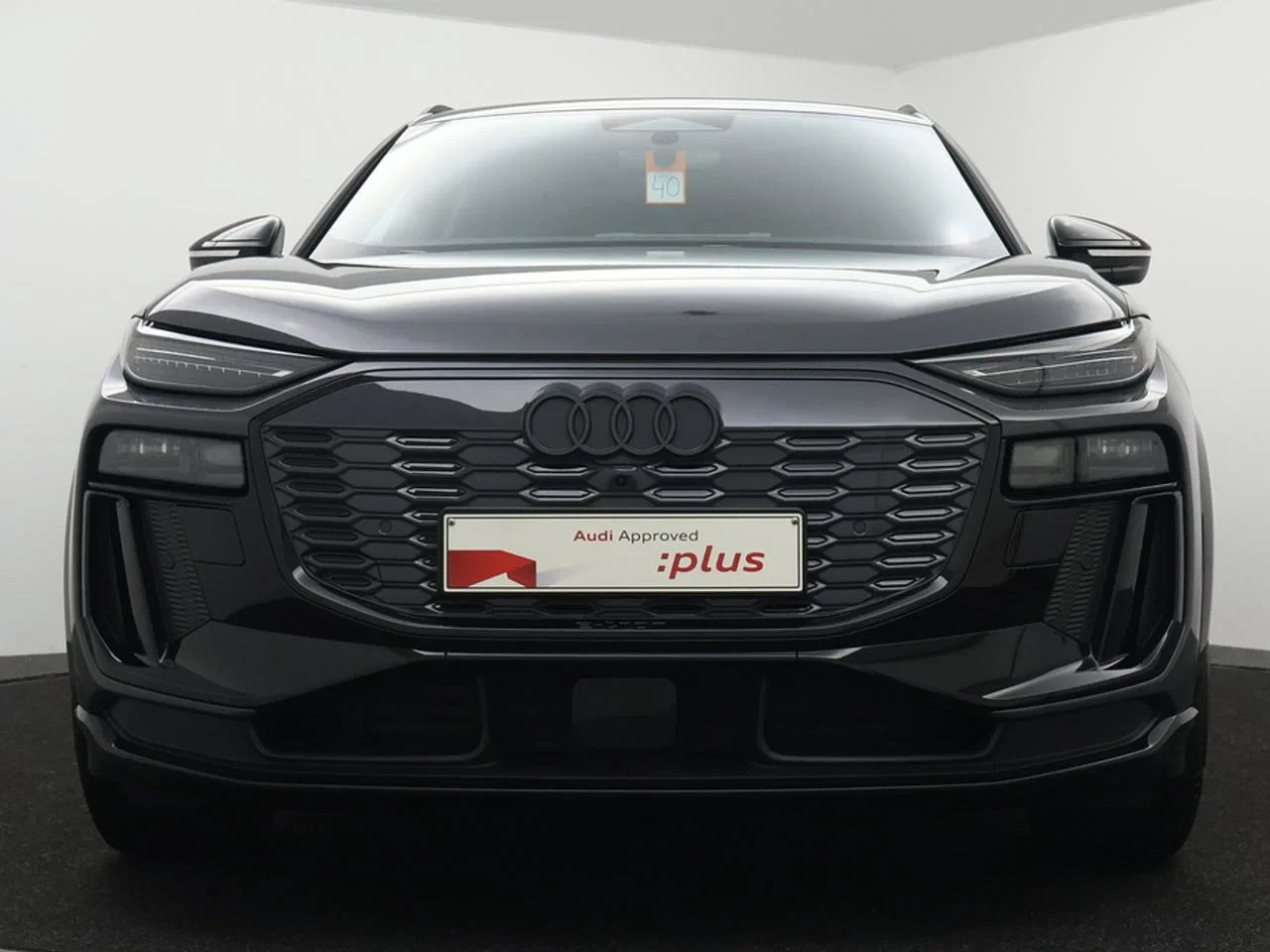 Audi-SQ6 e-tron-image-4