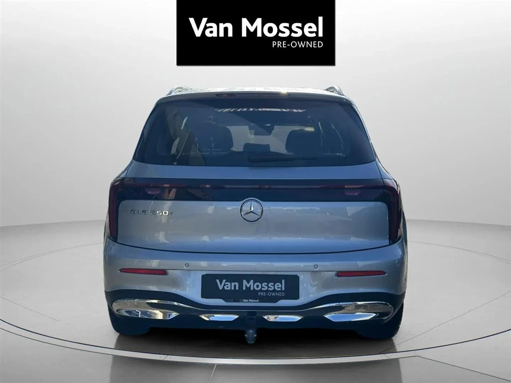 Mercedes-Benz-GLB-image-5