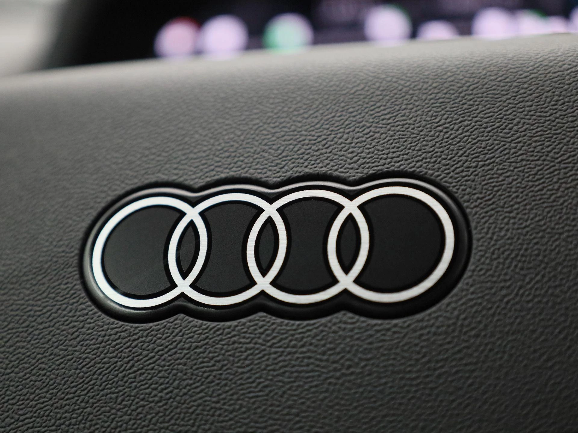 Audi-Q4 e-tron-image-30