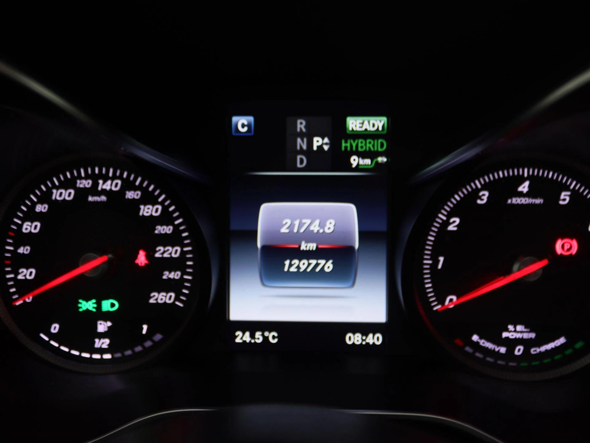 Mercedes-Benz-C-Klasse-image-8