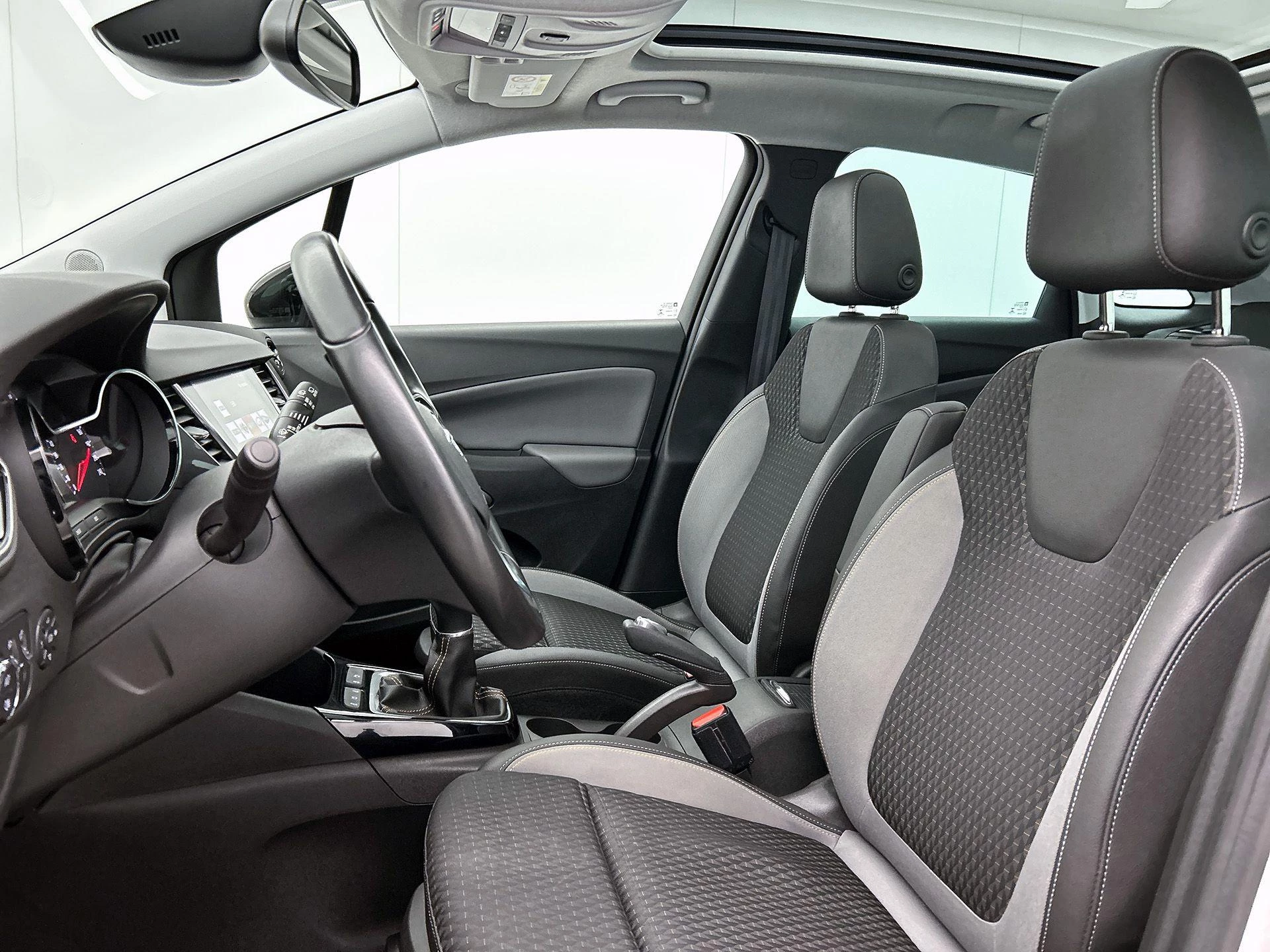 Opel-Crossland X-image-32