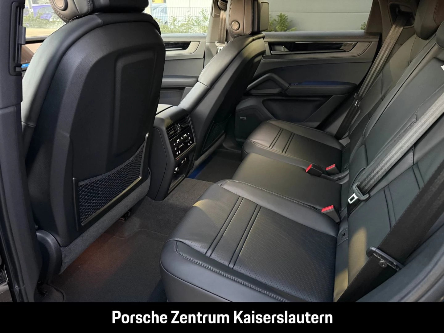 Porsche Cayenne S E-Hybrid Coupe Black Edition InnoDrive black edition