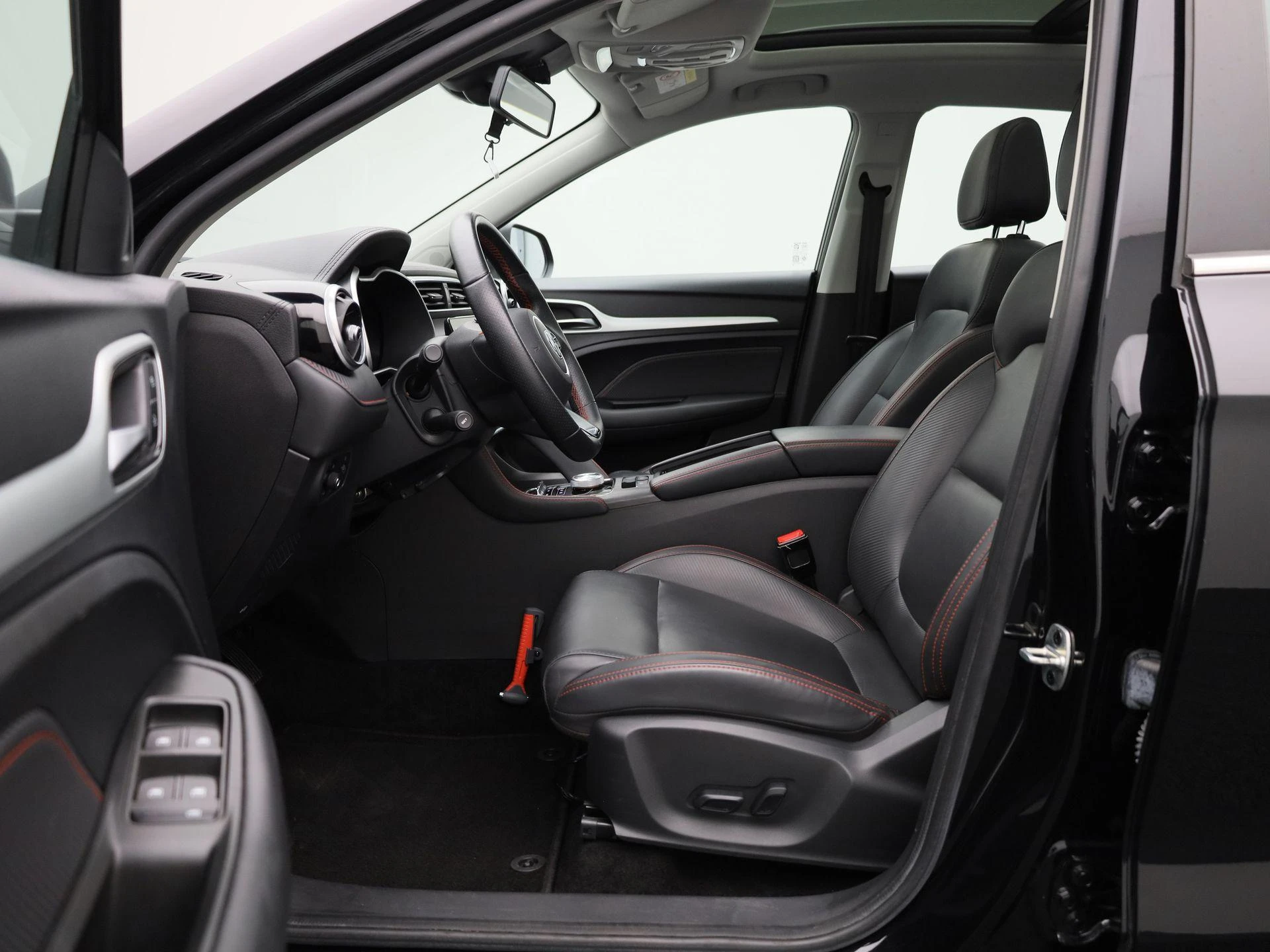 MG ZS EV Long Range Luxury 70 kWh