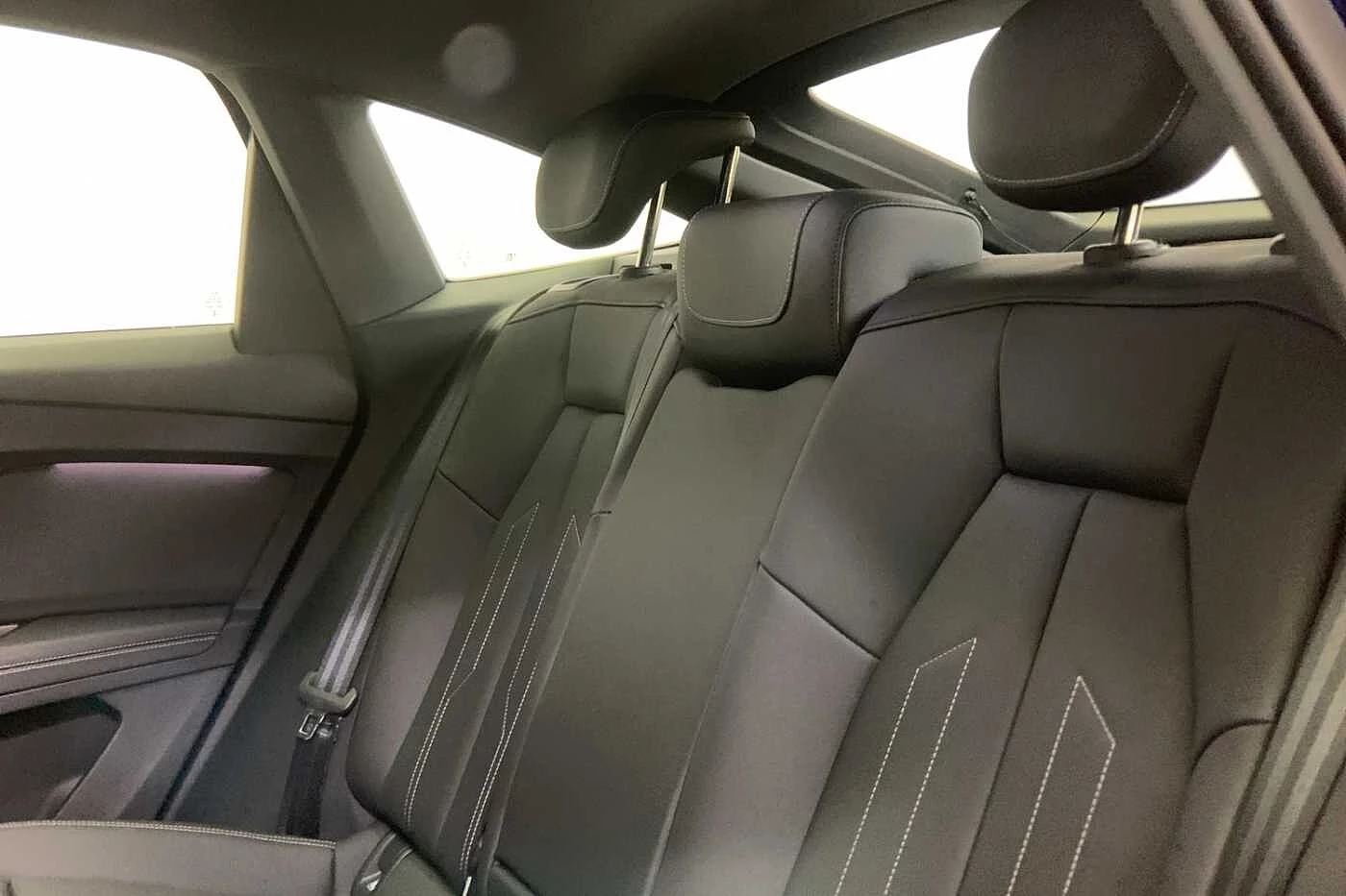 Audi-Q4 Sportback e-tron-image-9