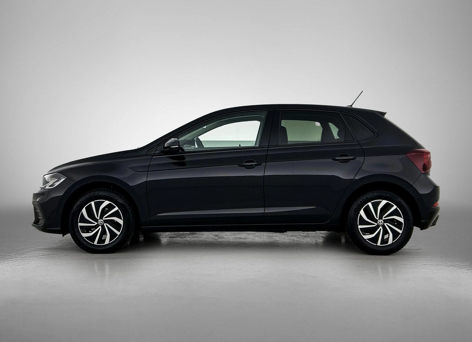 Volkswagen-Polo-image-1
