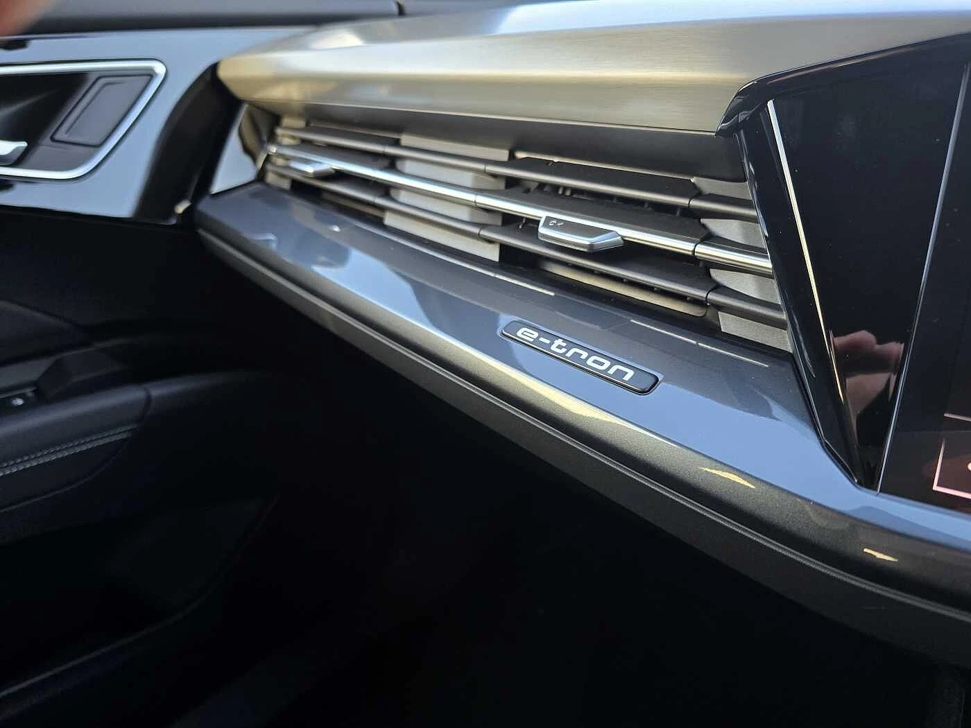 Audi-Q4 e-tron-image-29