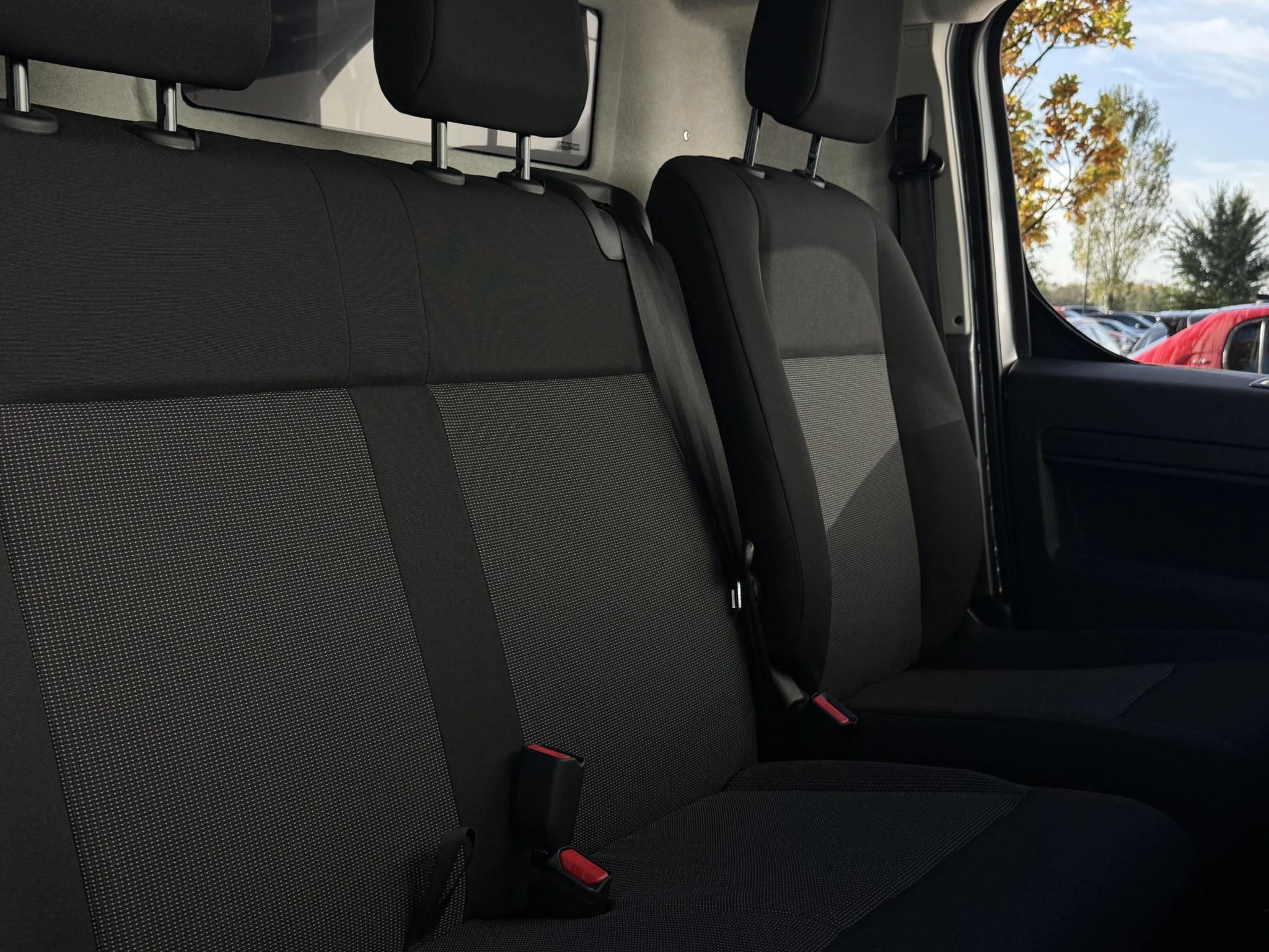 Peugeot-e-Expert-image-21