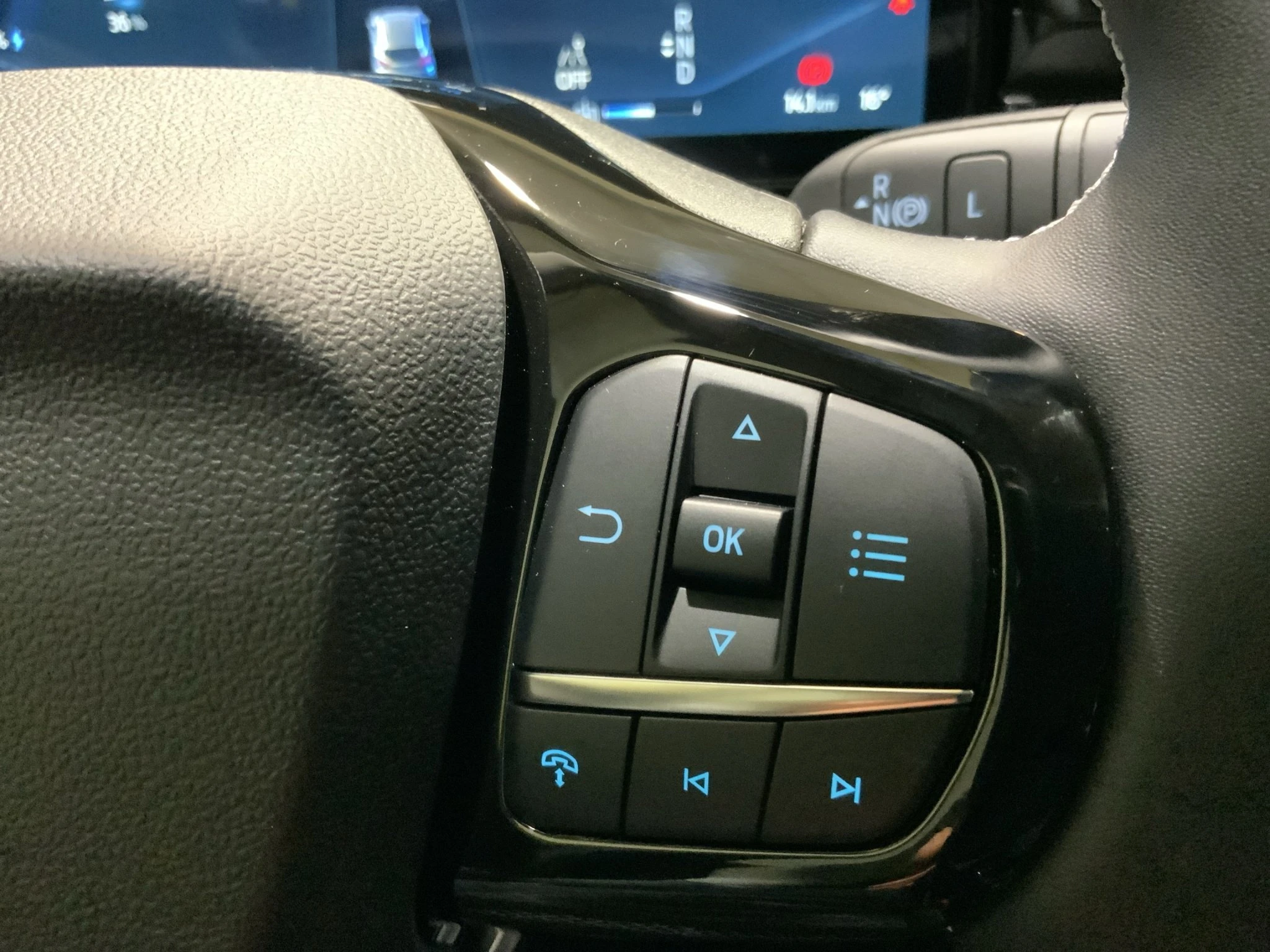 Ford-Puma Gen-E-image-17