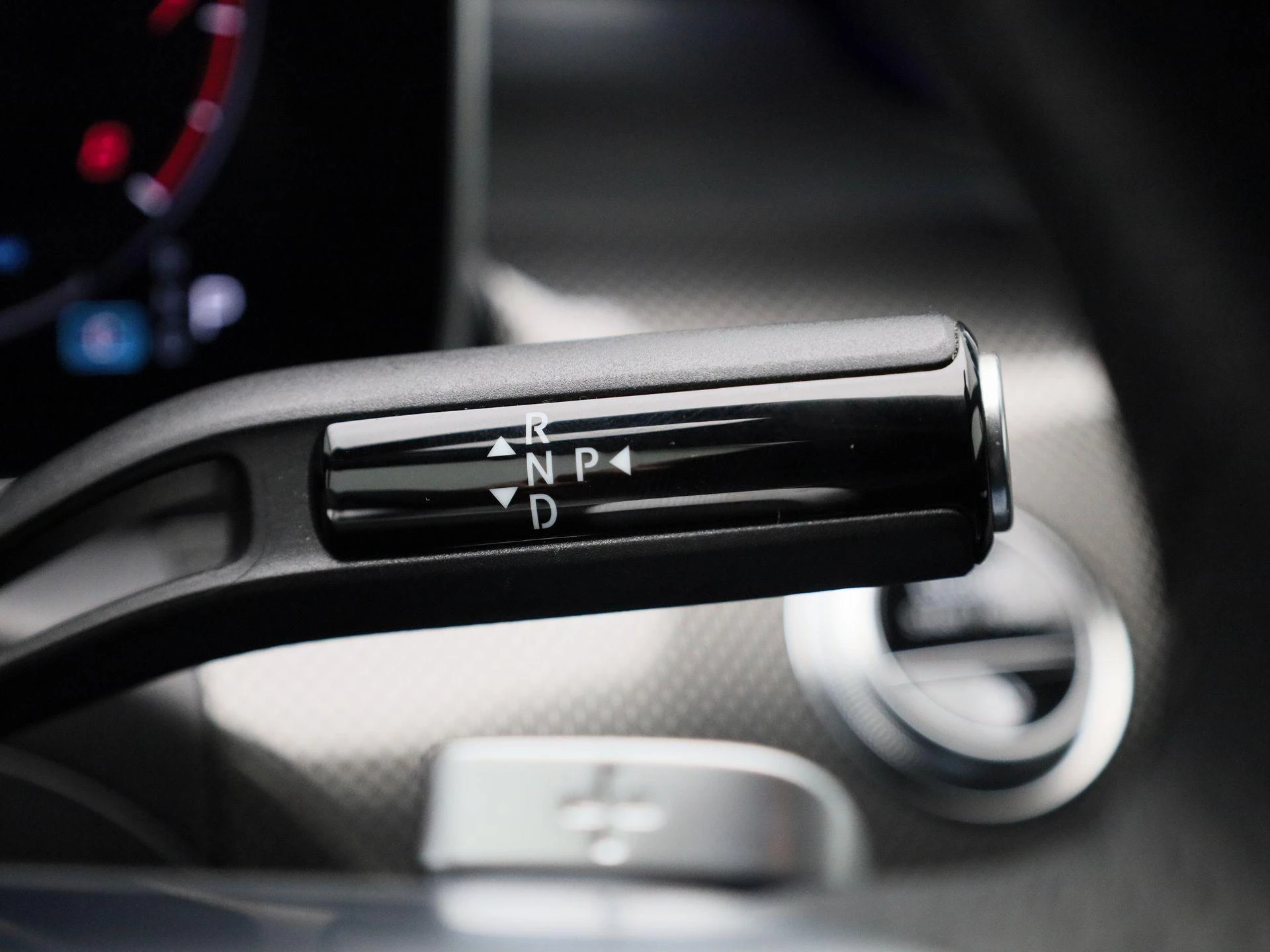 Mercedes-Benz-C-Klasse-image-36